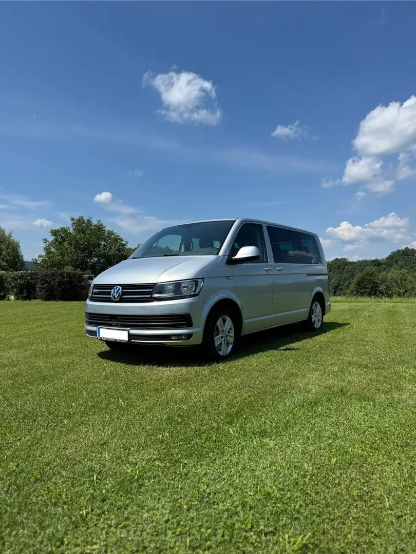 Volkswagen T6 Multivan Comfortline 2,0 TDI 4Motion Silber - 1