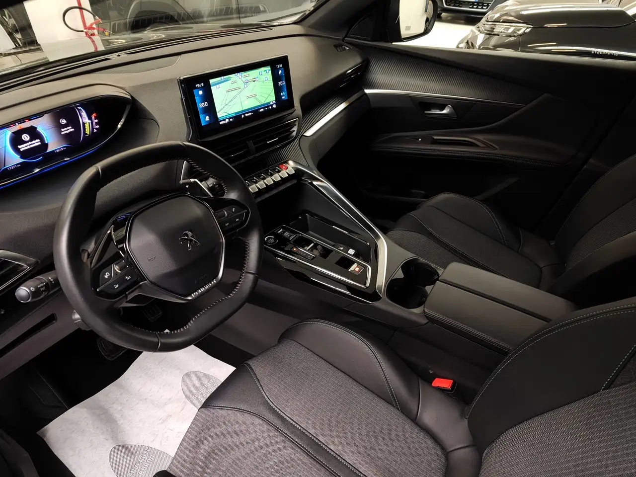 Peugeot 3008 3008 1.2 Hybrid 48V Allure Pack 136cv e-dcs6 6