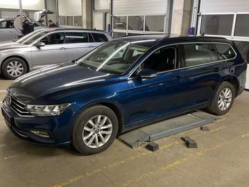 Business 2.0 TDI DSG NAVI AHK KAMERA ACC ALU APS SITZHEIZUNG CLIMATRONIC