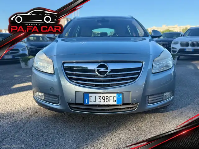 Opel Insignia view 3