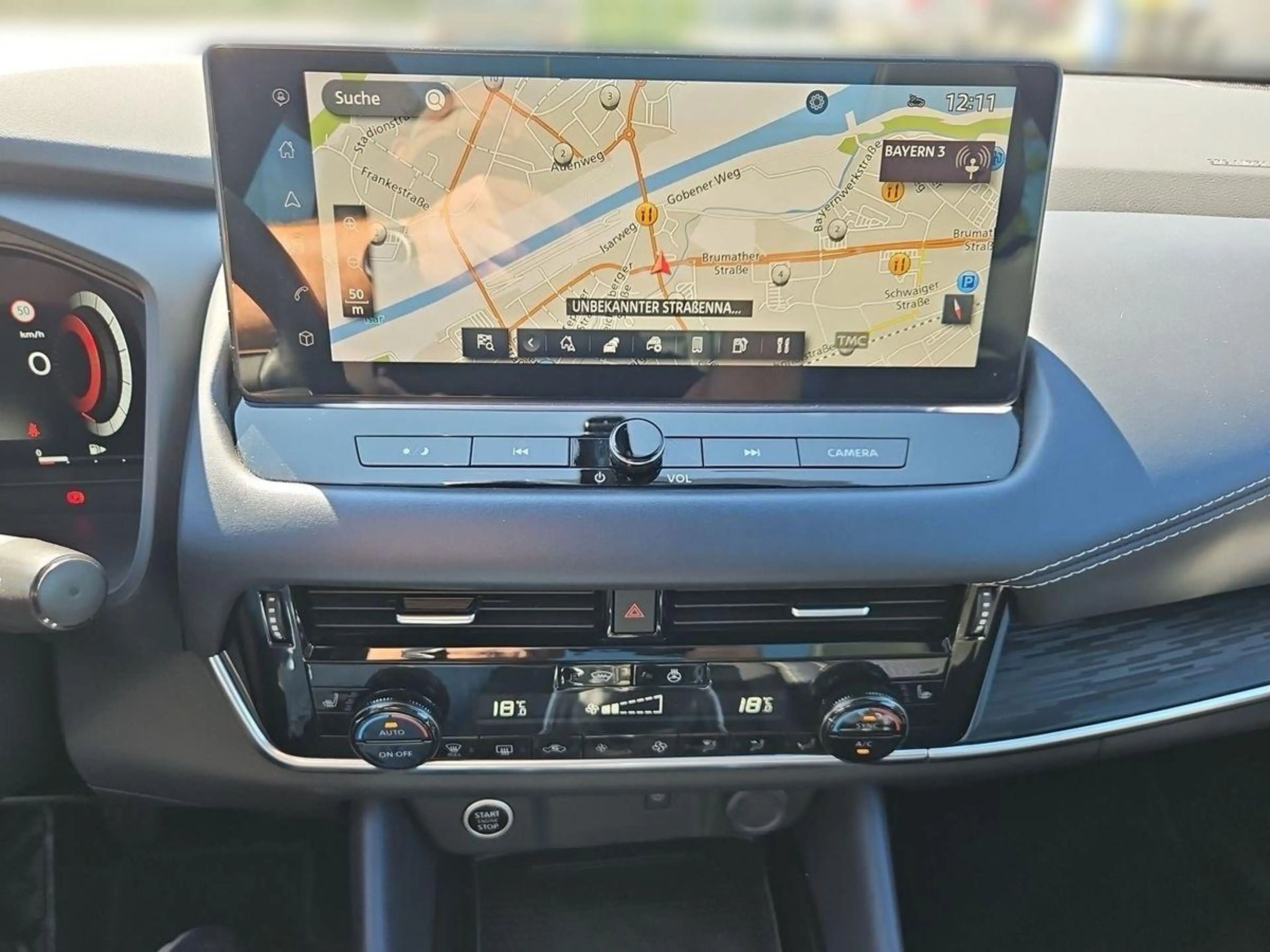 Nissan Qashqai Tekna 1.3 DIG-T/LED/PGD/AHK/NAVI/HUD — photo 17