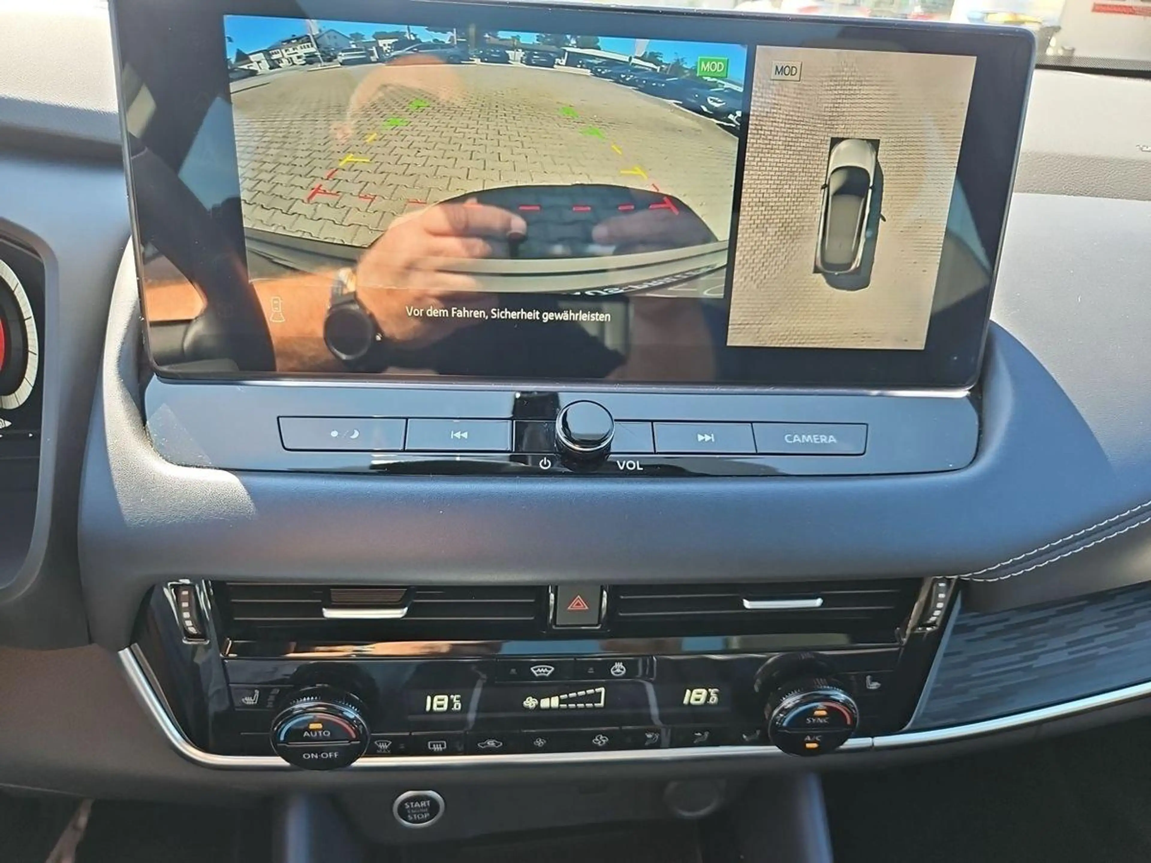 Nissan Qashqai Tekna 1.3 DIG-T/LED/PGD/AHK/NAVI/HUD — photo 21