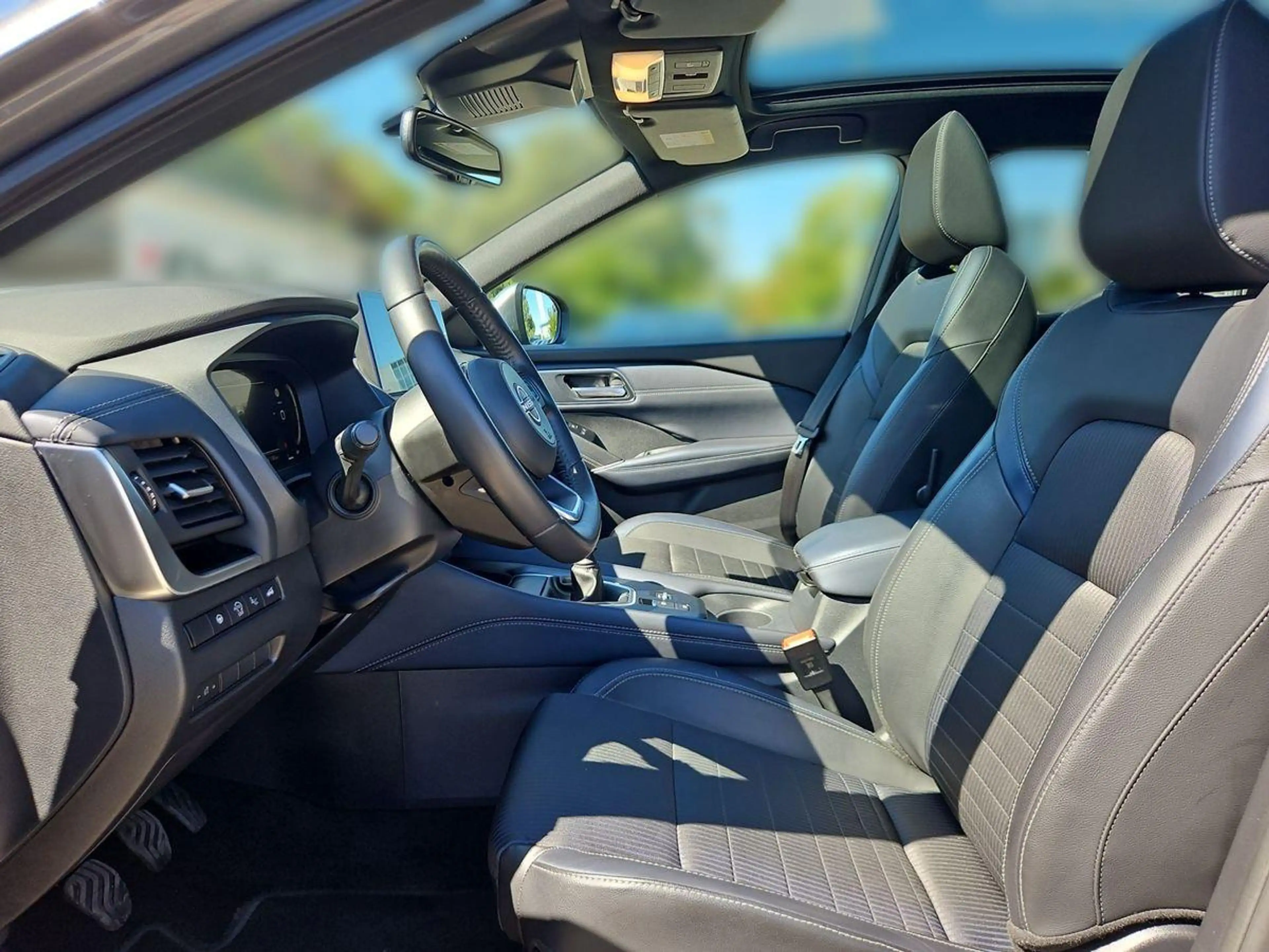 Nissan Qashqai Tekna 1.3 DIG-T/LED/PGD/AHK/NAVI/HUD — photo 12