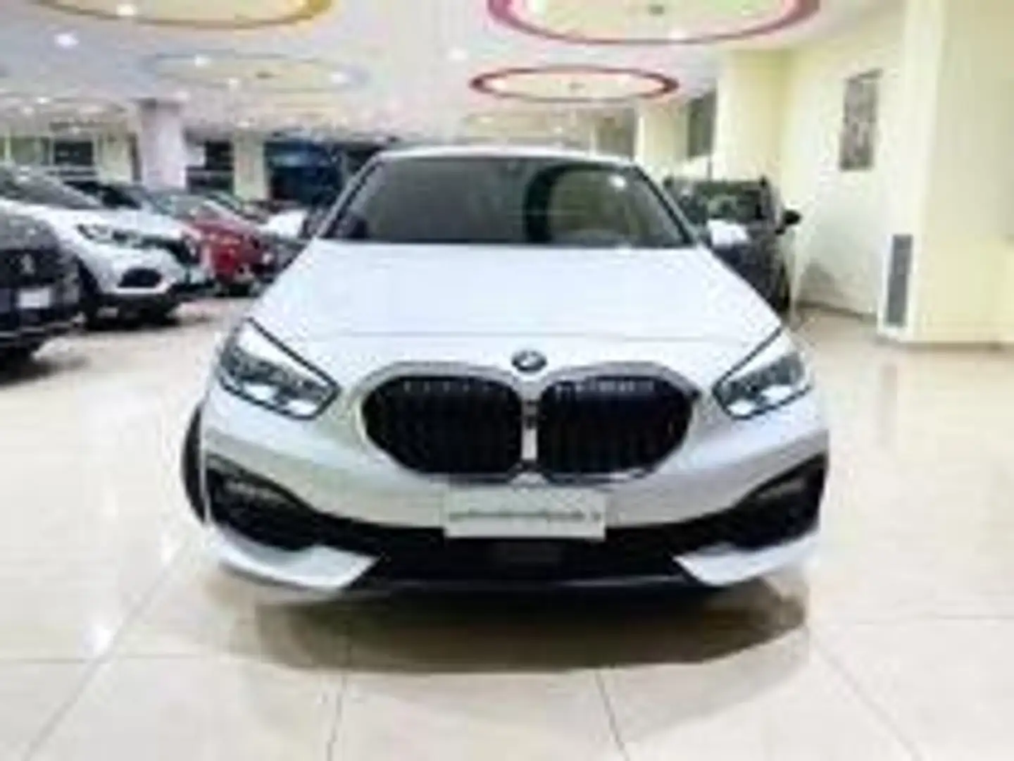 BMW 116 116d Business Advantage auto Bianco - 2