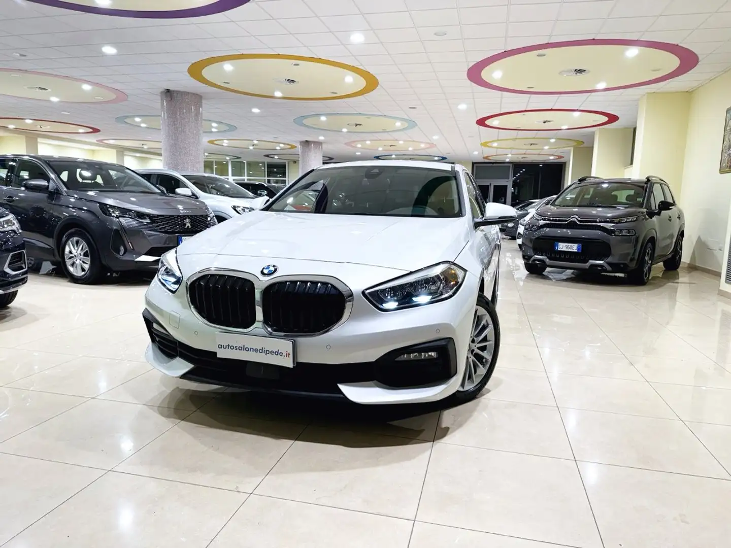 BMW 116 116d Business Advantage auto Weiß - 1