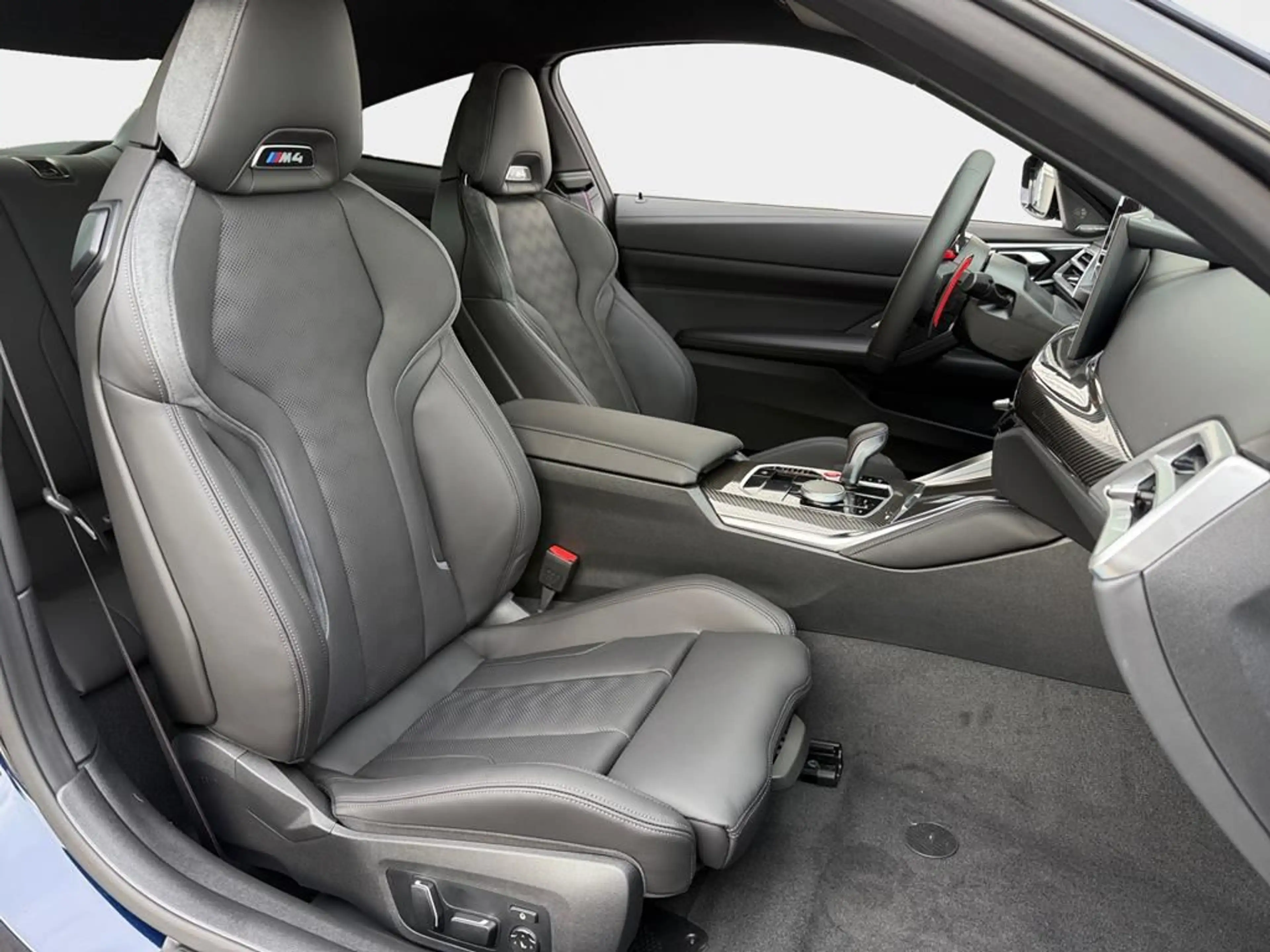 BMW M4 — photo 10