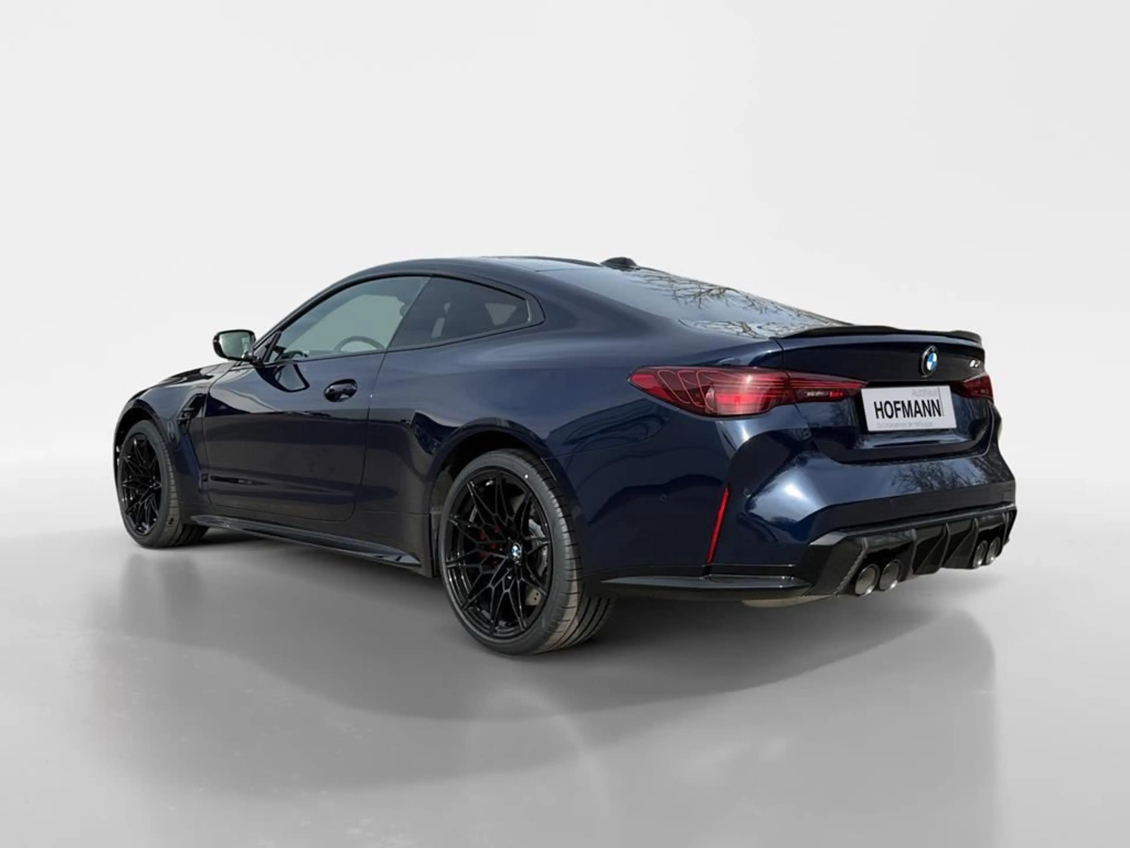 BMW M4 — photo 4