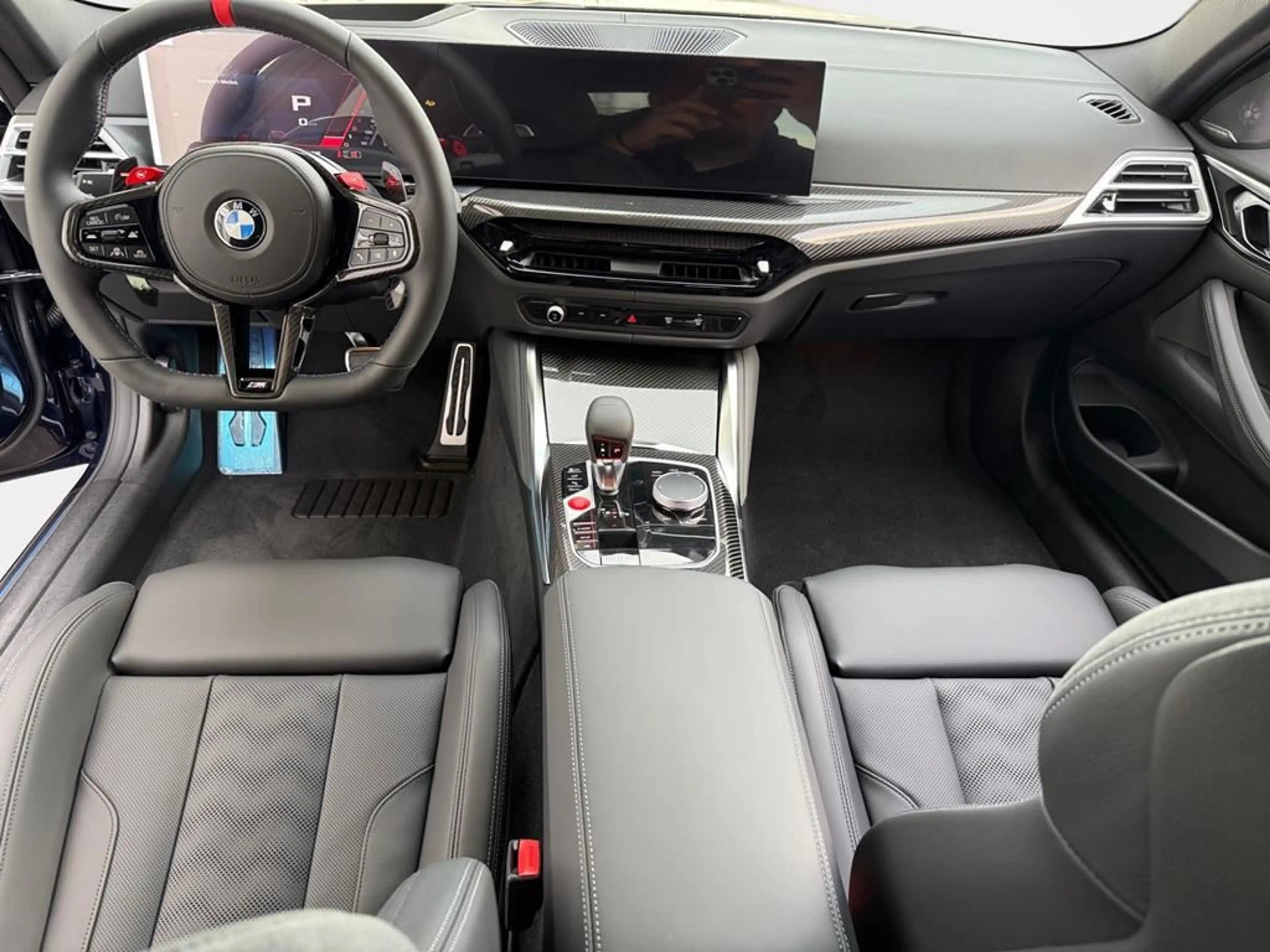BMW M4 — photo 8