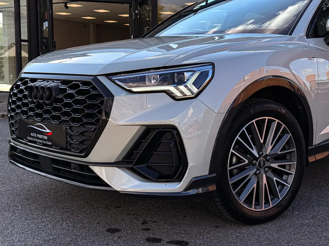 Audi Q3 Sportback 35 TFSI 3x S-Line Shadow Pack, миниатюра 2