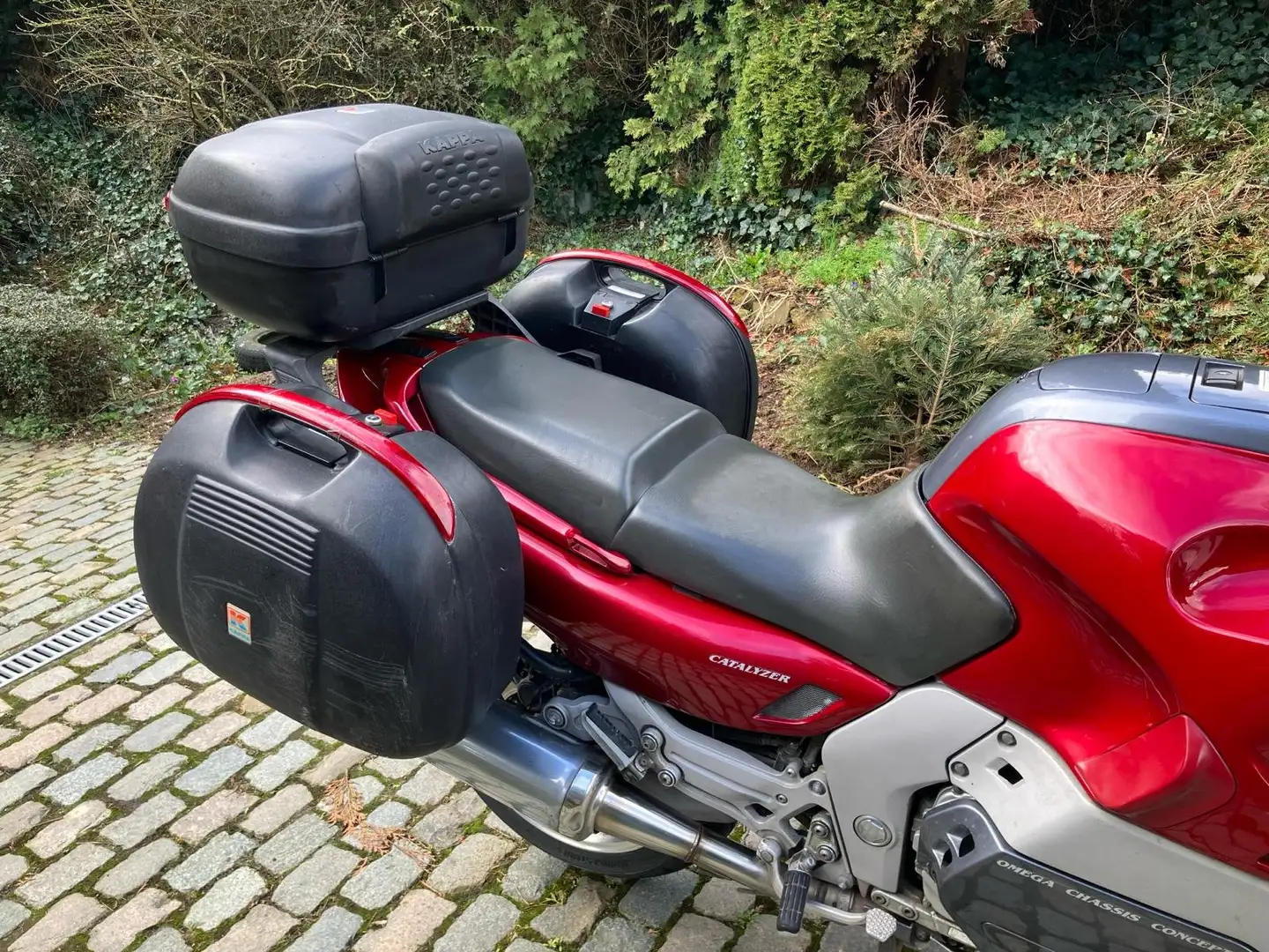 Yamaha GTS 1000 Rojo - 2
