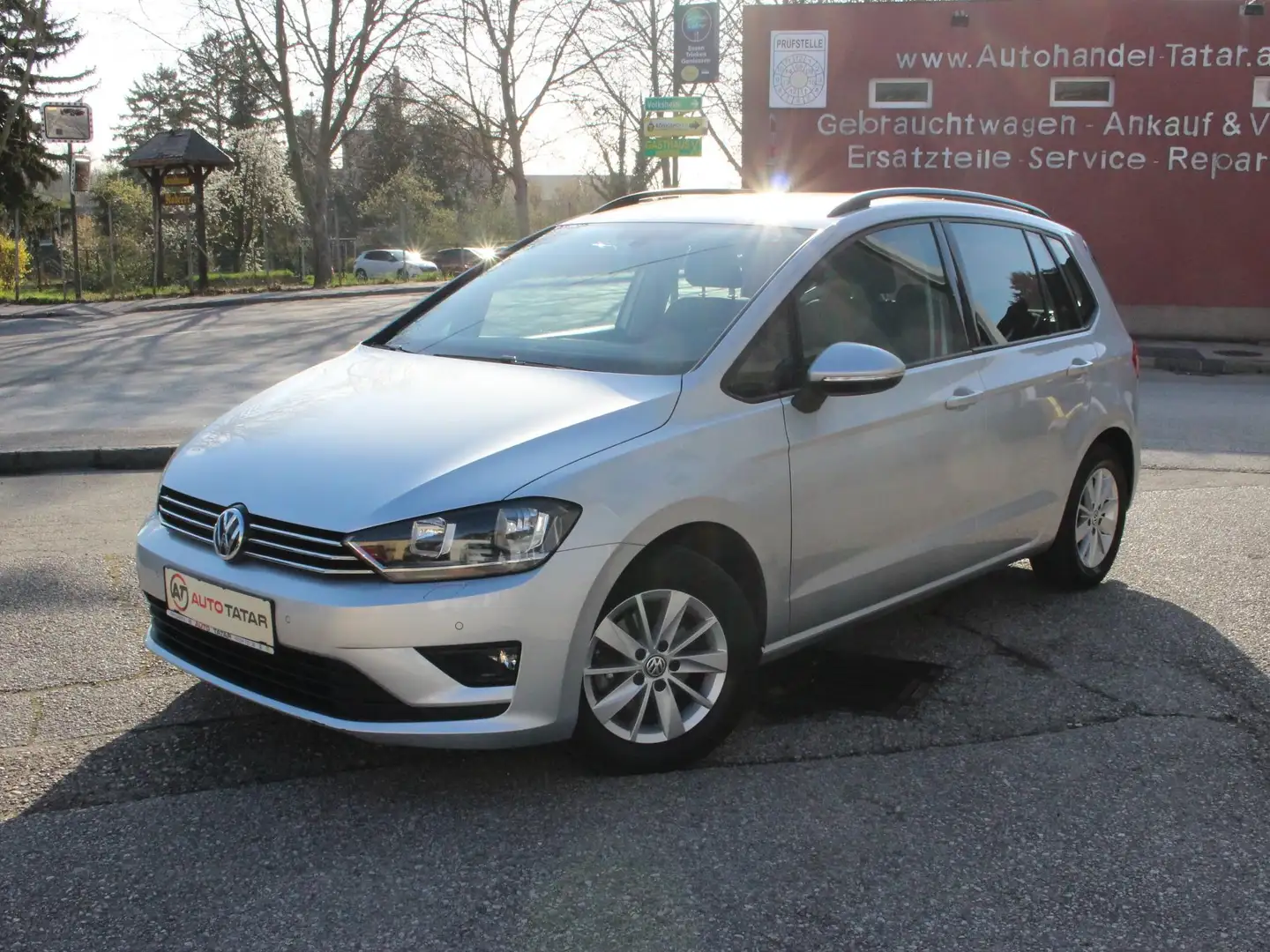 Volkswagen Golf Sportsvan BMT 1,2 TSI - 86.000 Km - Tempomat ! Silber - 2
