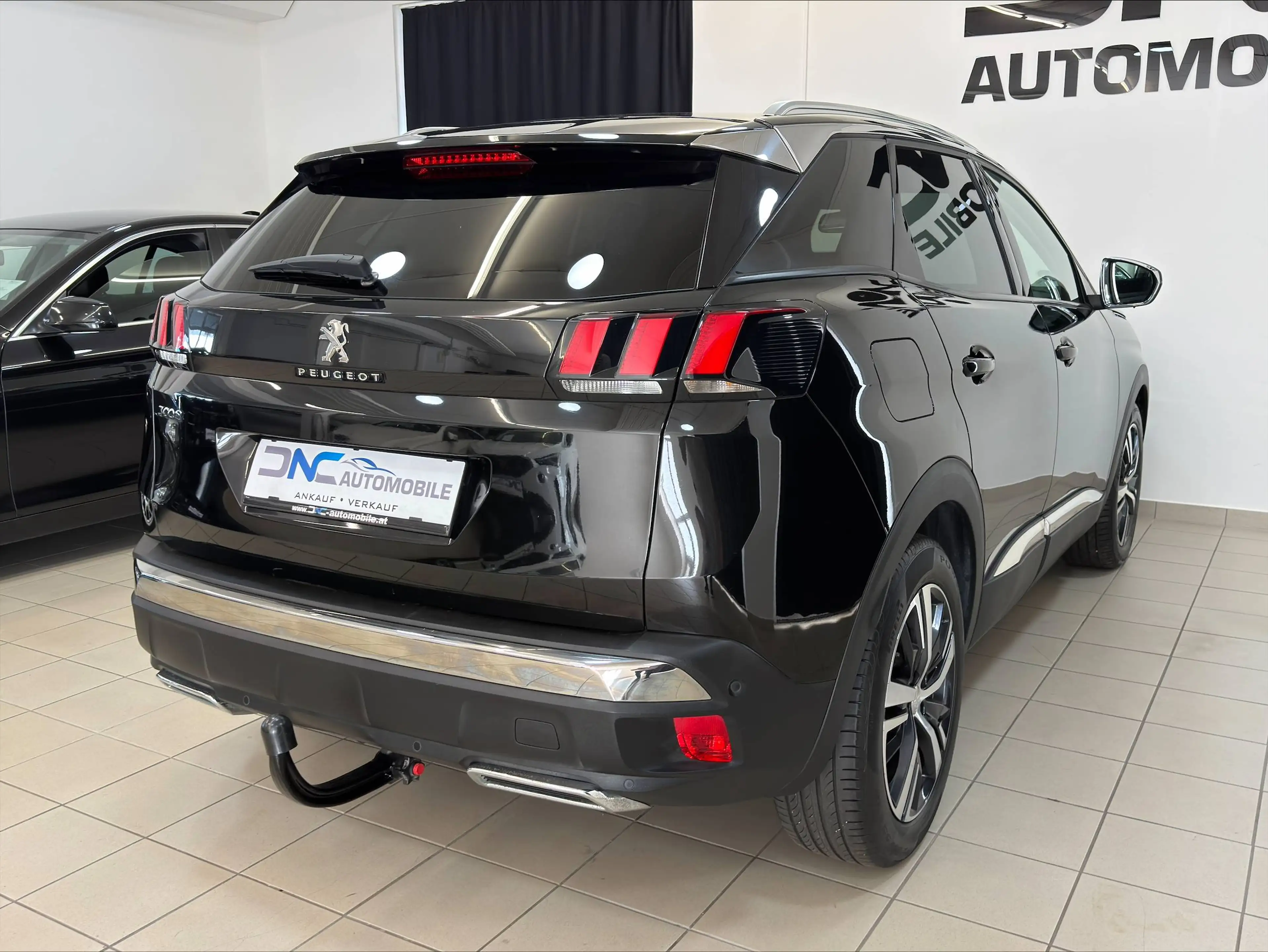 Peugeot 3008 1,6 BlueHDi 120 S&S EAT6 Allure*VIRTUAL*AHK*SHZ* — photo 9