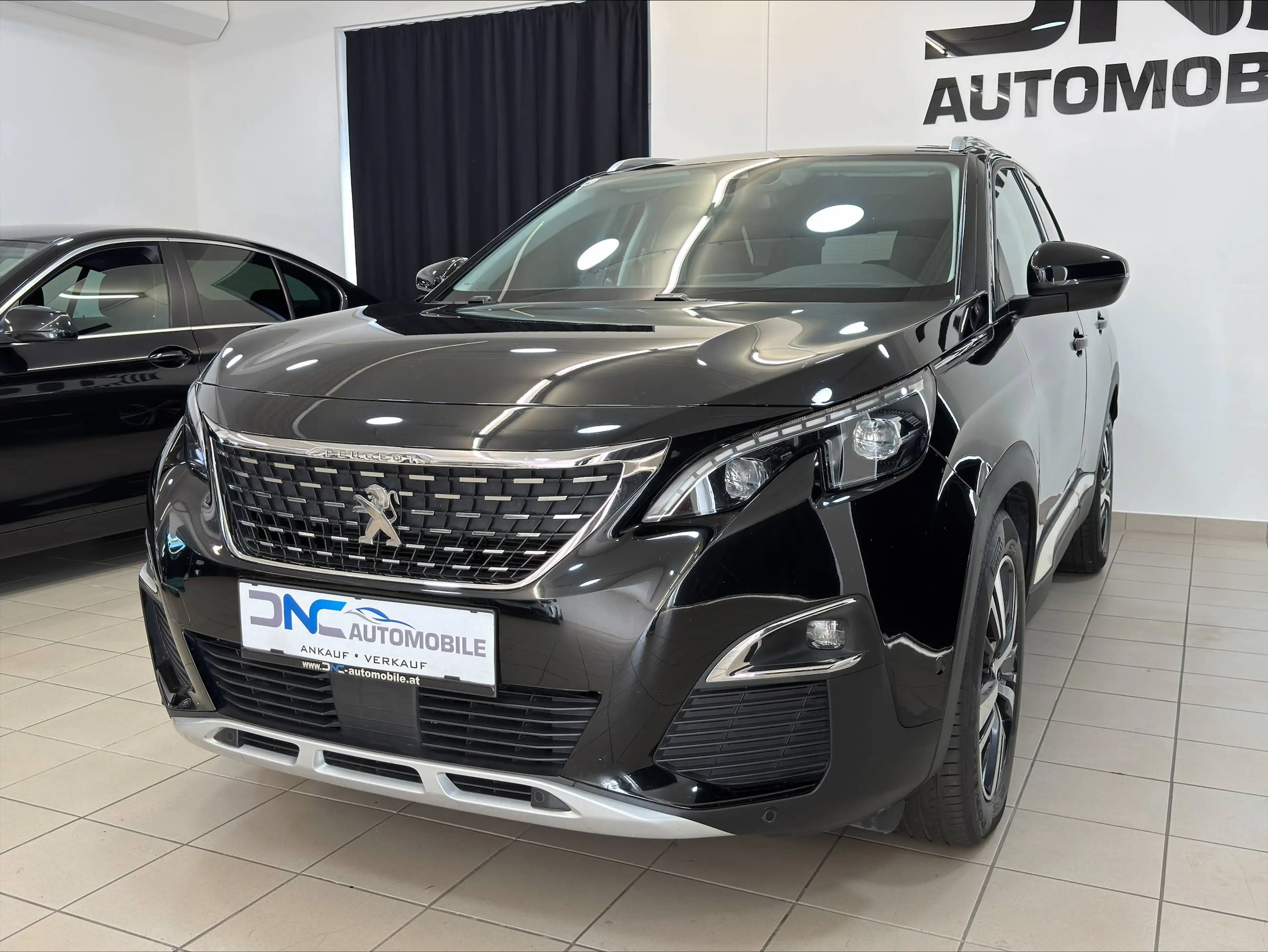 Peugeot 3008 1,6 BlueHDi 120 S&S EAT6 Allure*VIRTUAL*AHK*SHZ* — photo 4