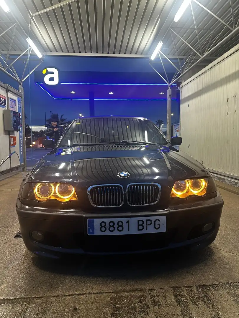 BMW 320 320d - 2