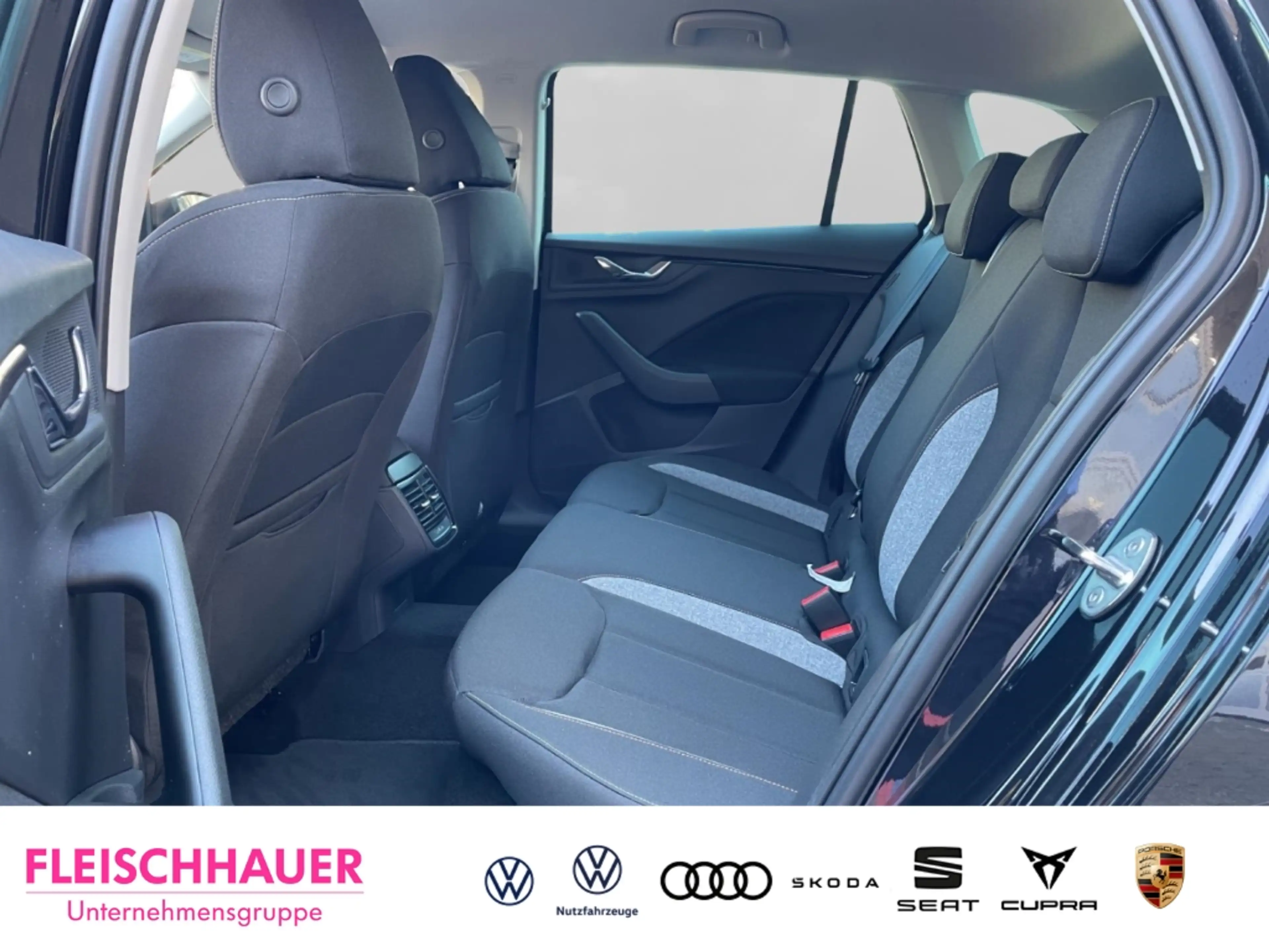 Skoda Scala 1.5 TSI Balance AHK ACC BLACK CARPLAY NAVI — photo 11