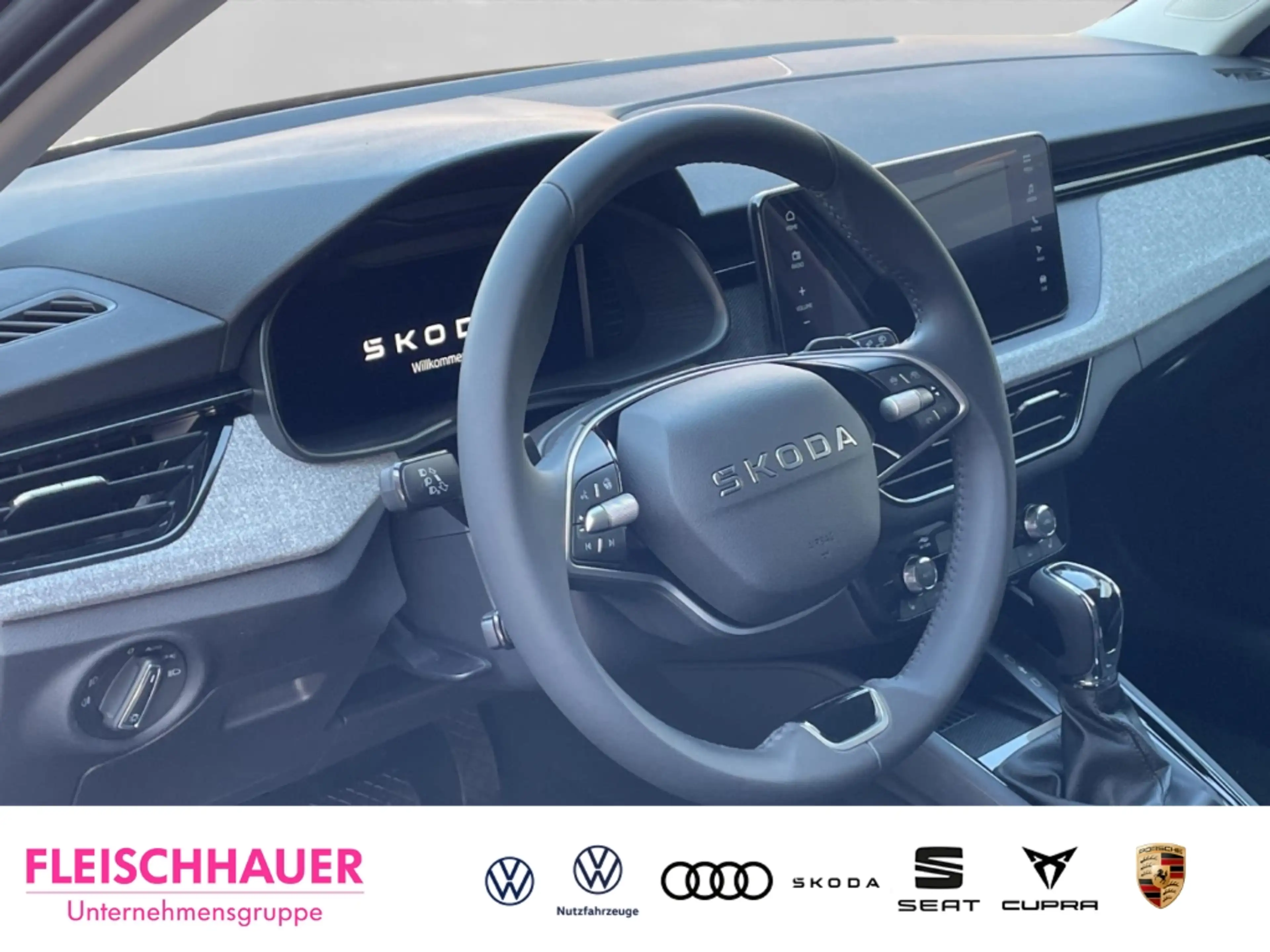 Skoda Scala 1.5 TSI Balance AHK ACC BLACK CARPLAY NAVI — photo 13