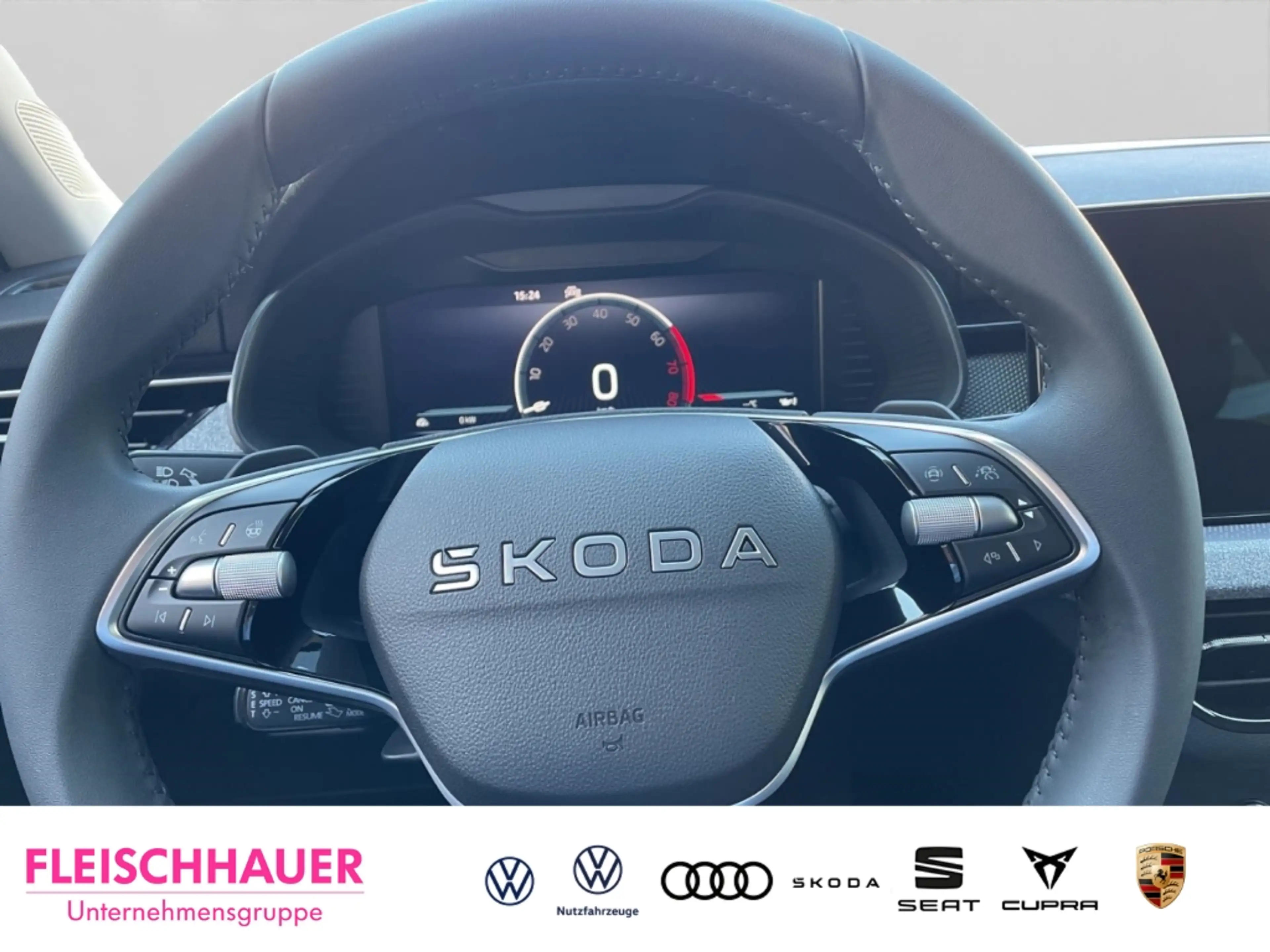 Skoda Scala 1.5 TSI Balance AHK ACC BLACK CARPLAY NAVI — photo 14