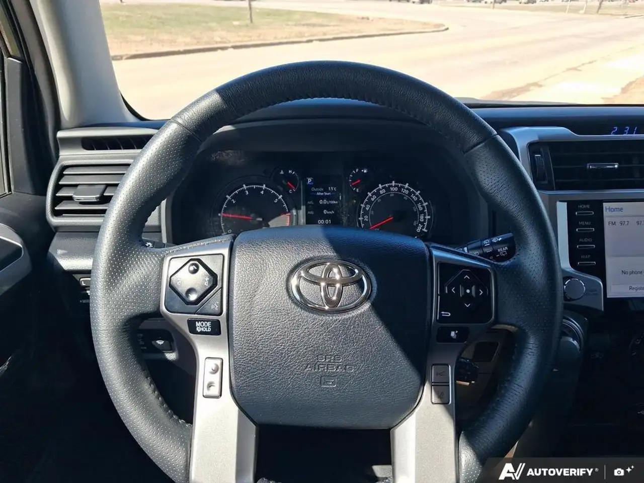 Toyota 4-Runner снимка Toyota 4-Runner