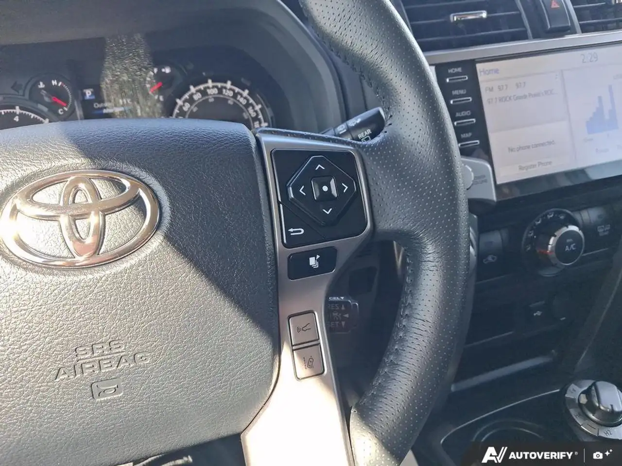 Toyota 4-Runner снимка Toyota 4-Runner
