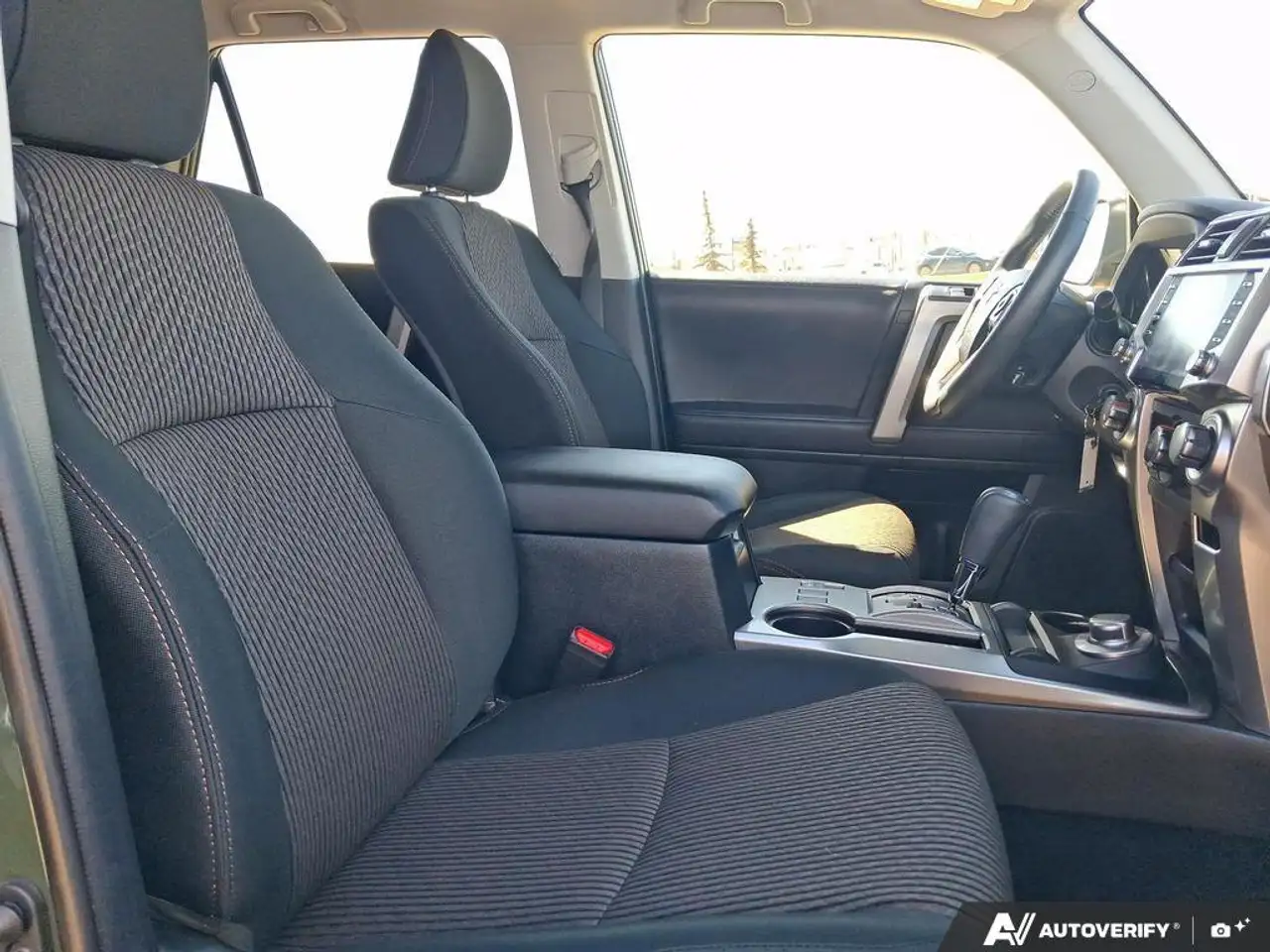 Toyota 4-Runner снимка Toyota 4-Runner