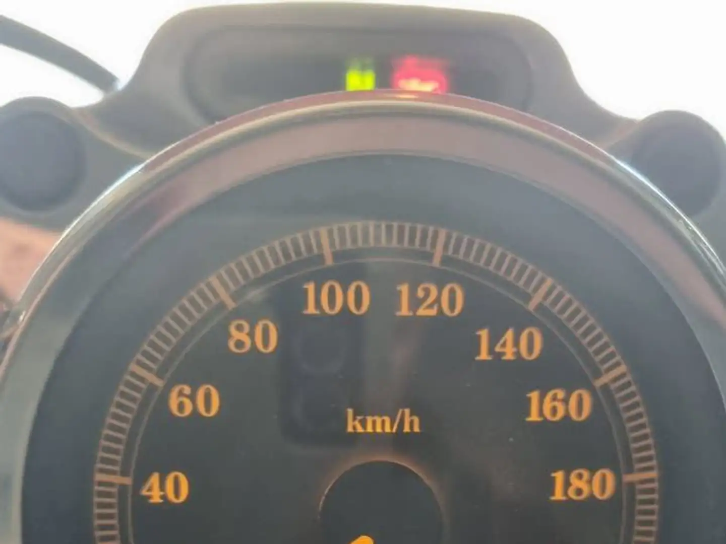 Harley-Davidson XL 883 Zilver - 1