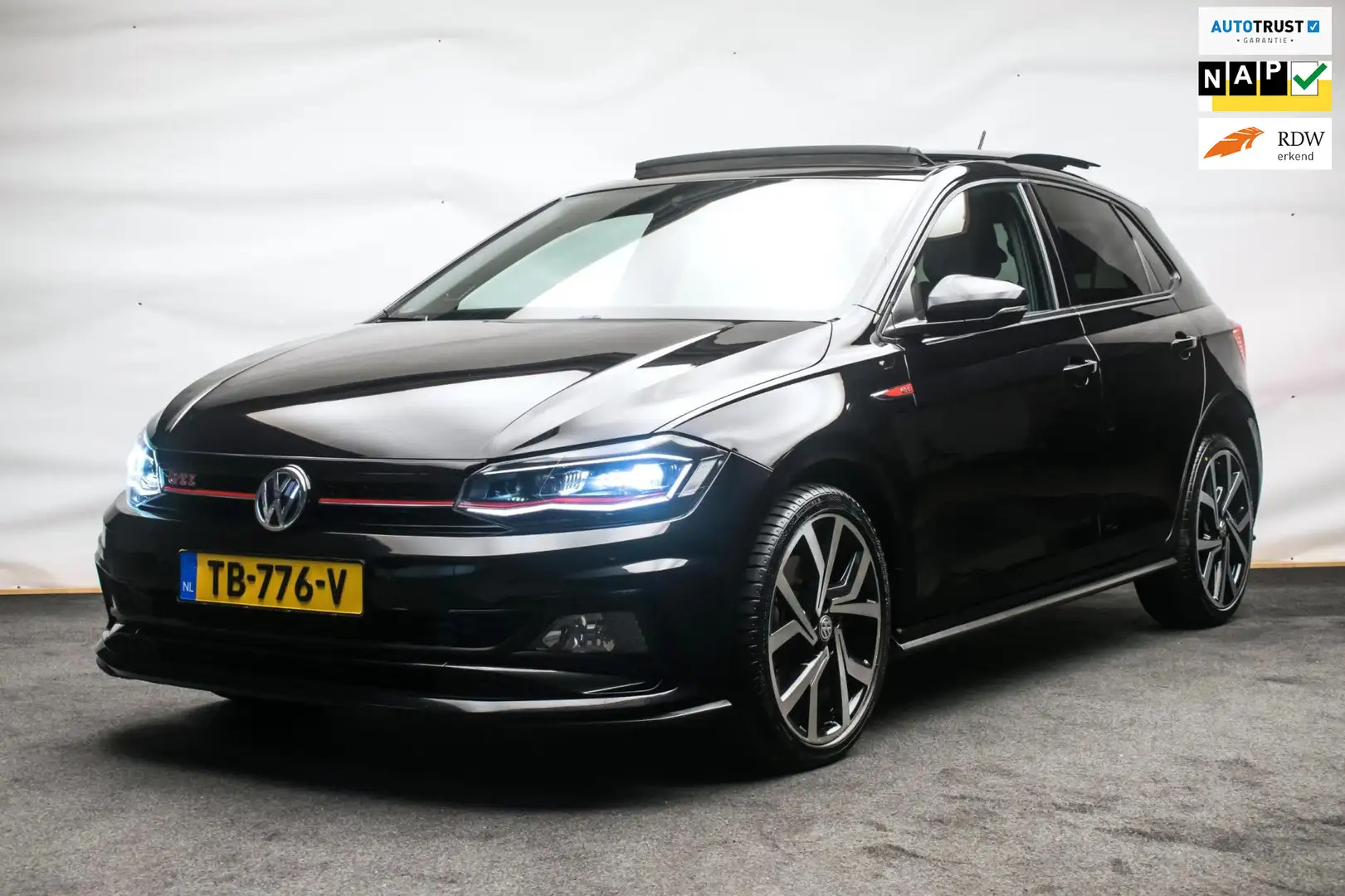 Volkswagen Polo GTI 2.0 TSI Automaat ORG NL [ Panoramadak Beats Virtua Zwart - 1