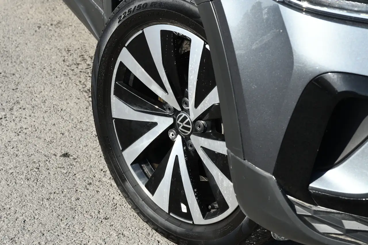 Volkswagen Taos снимка Volkswagen Taos