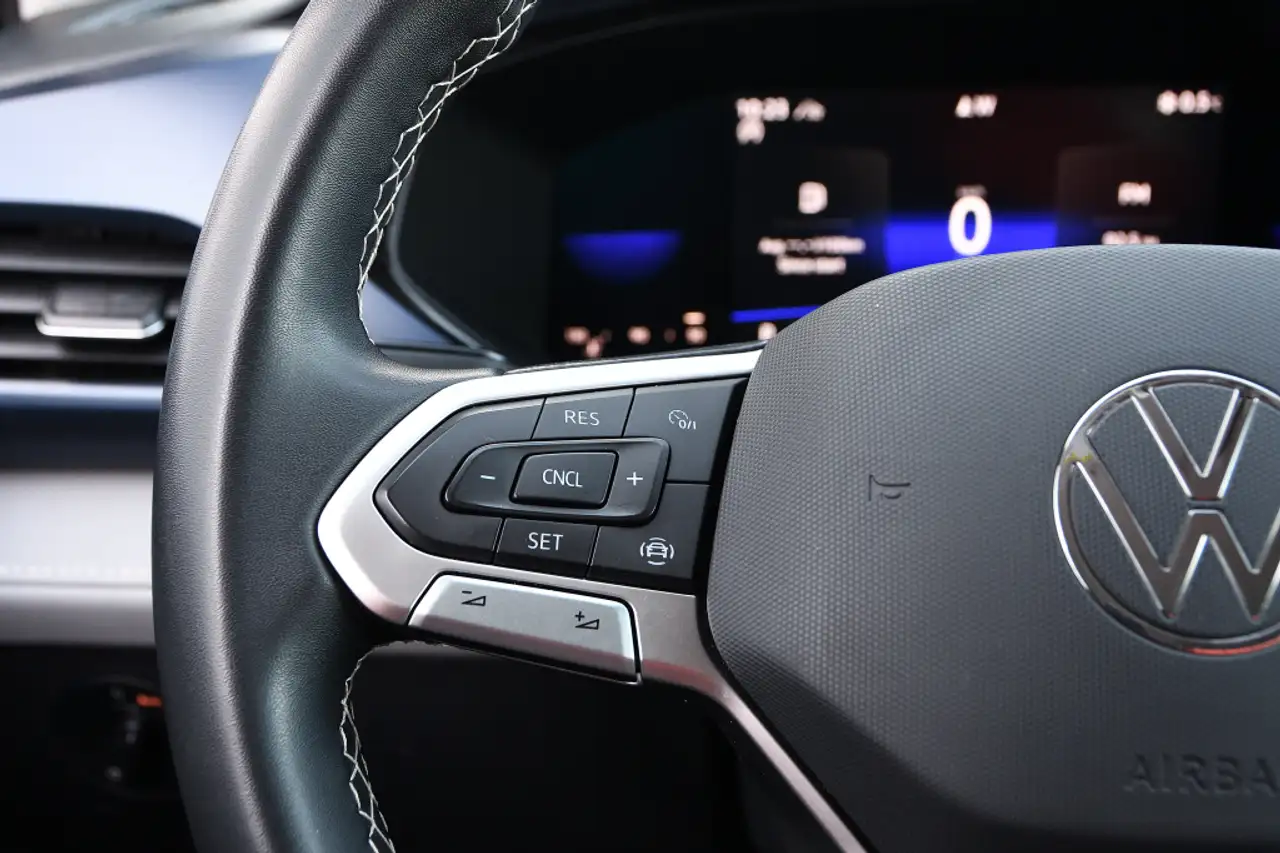 Volkswagen Taos снимка Volkswagen Taos