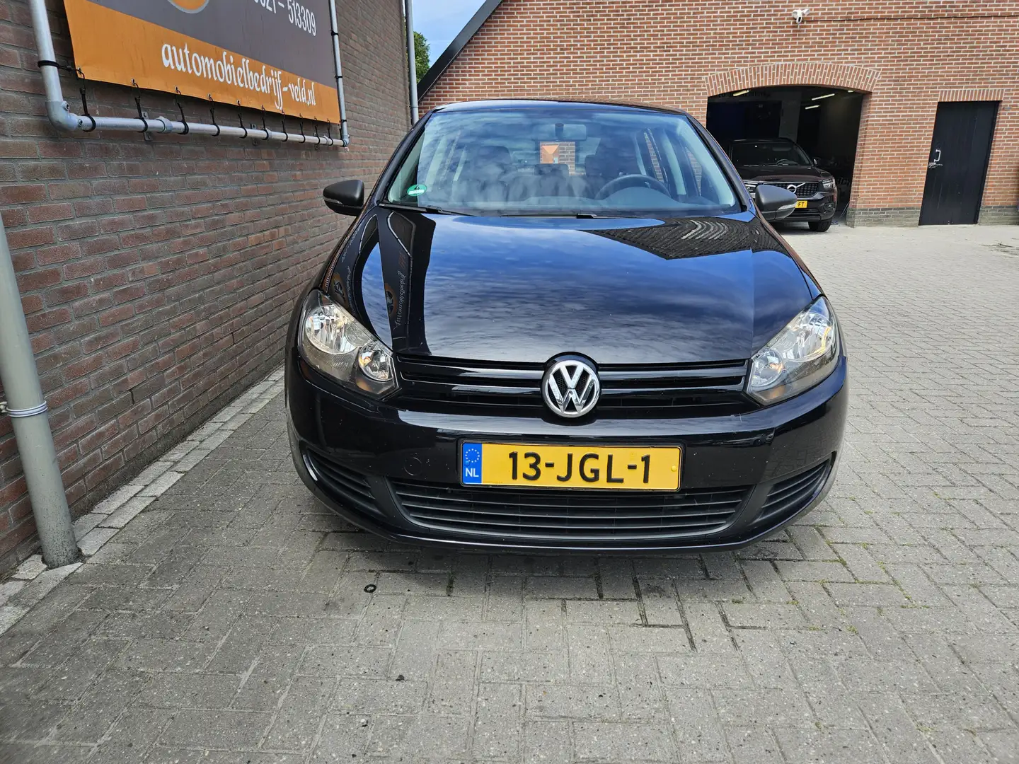 Volkswagen Golf 1.4 TSI Trendline Чорний - 2