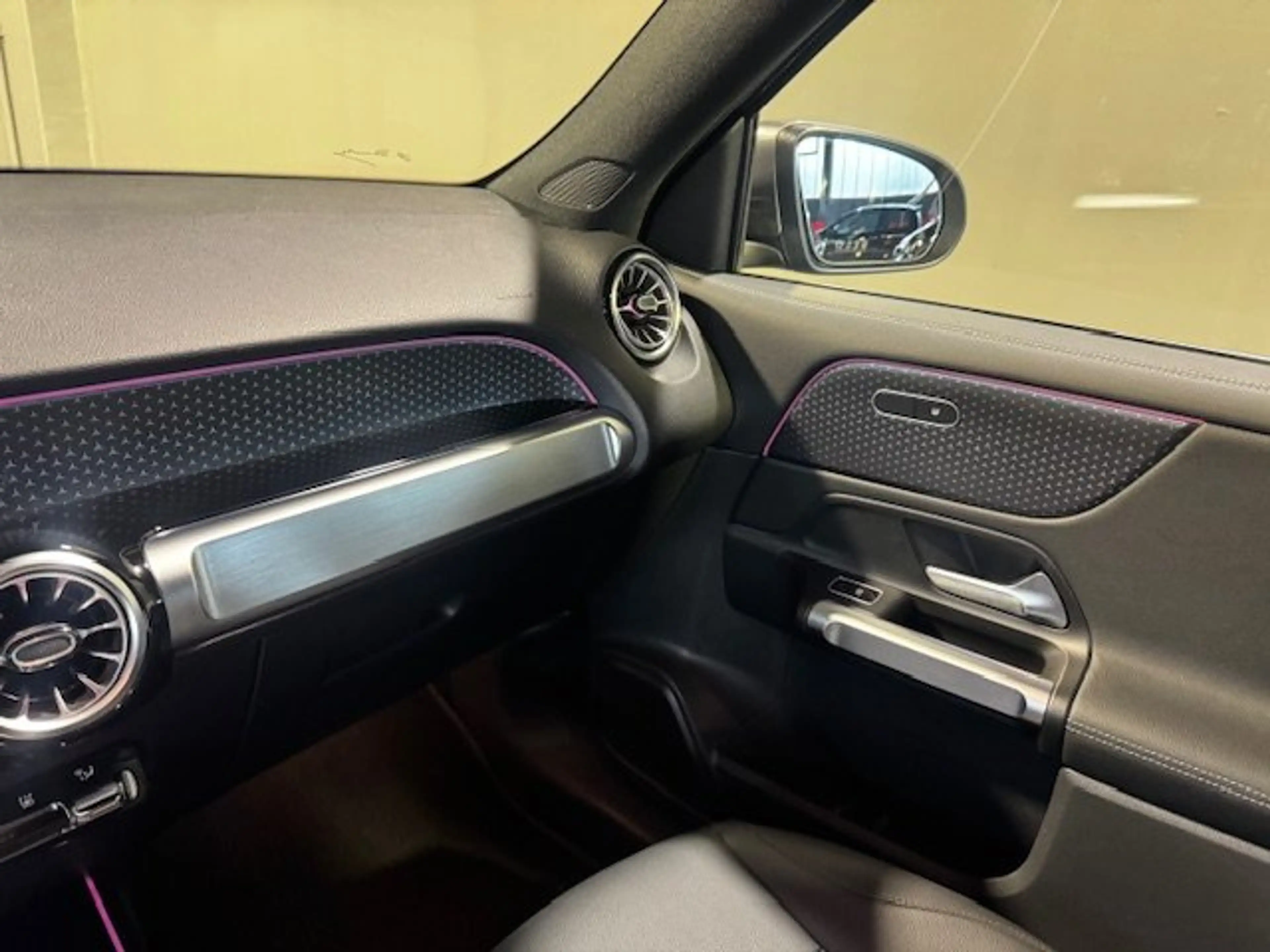 Mercedes-Benz EQB 250 + Progressive Distr/Kame/Tot/7Sitz/Ambie — photo 8