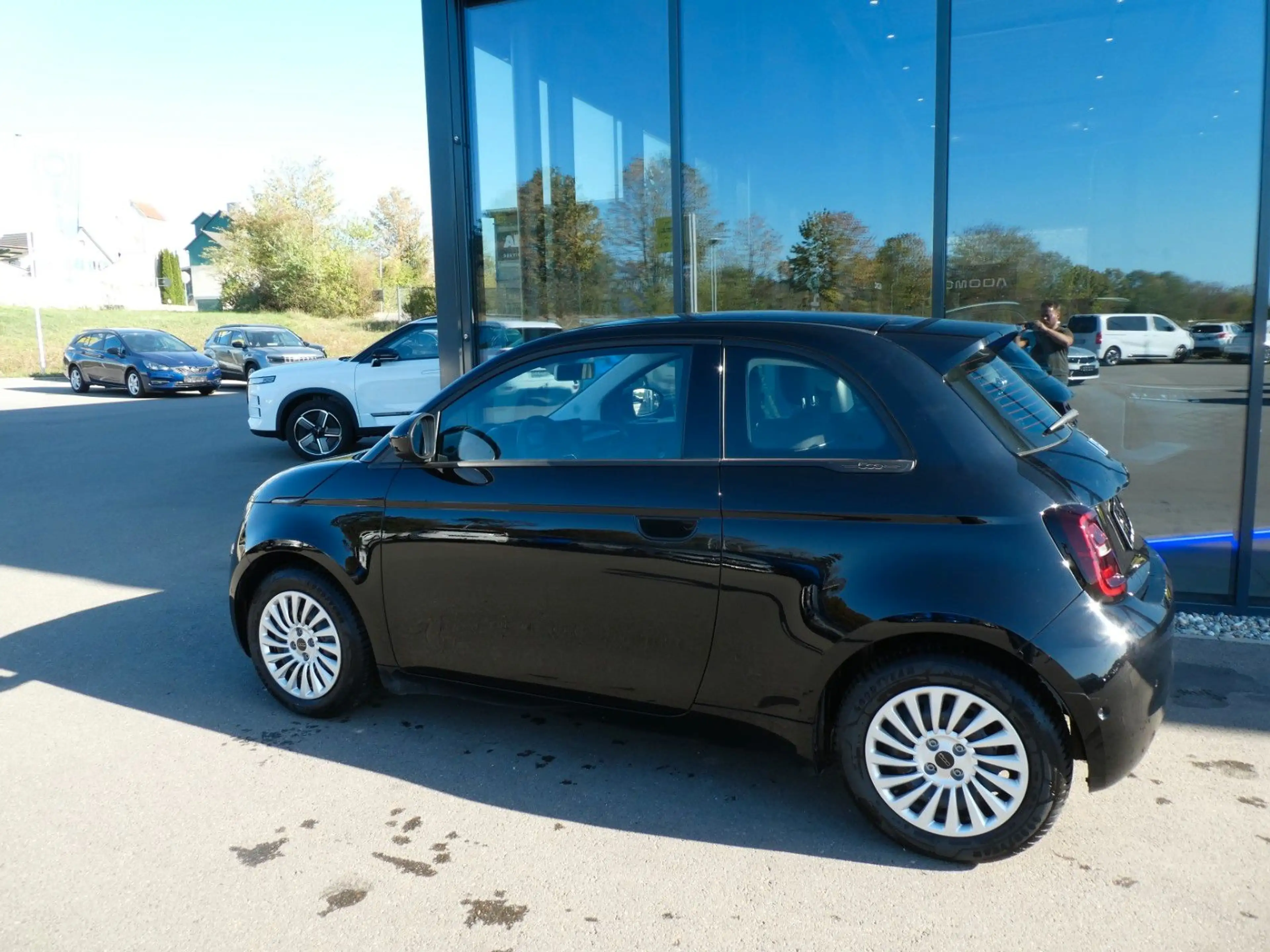 Fiat 500e 500 e Basis Klima, SHZ, PDC, Kamera — photo 4