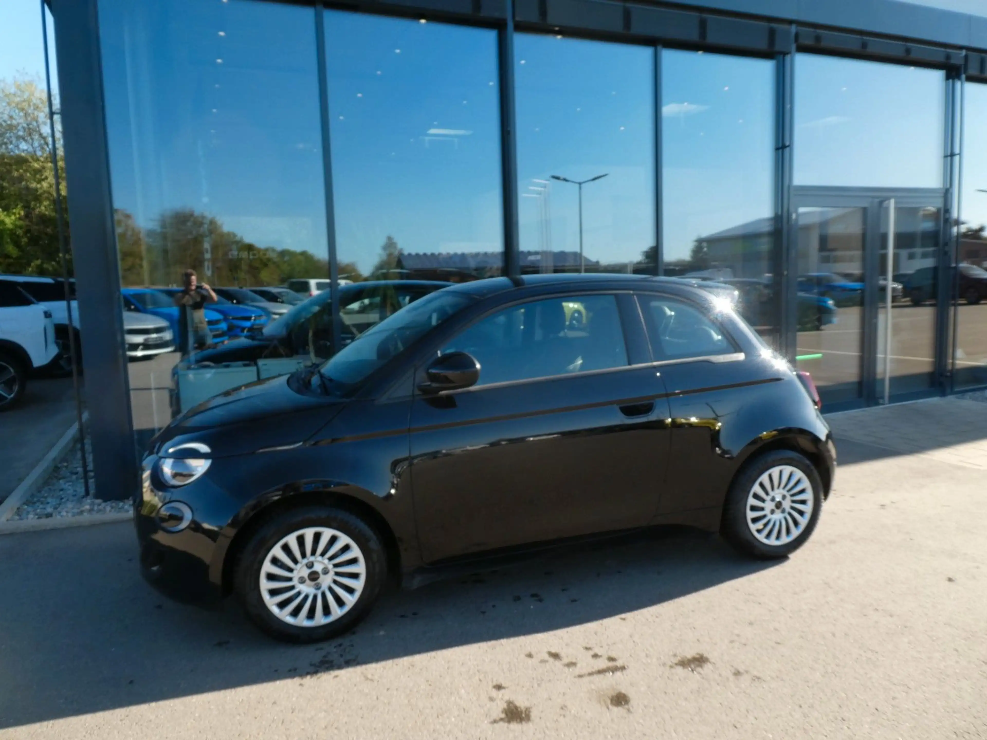 Fiat 500e 500 e Basis Klima, SHZ, PDC, Kamera — photo 2