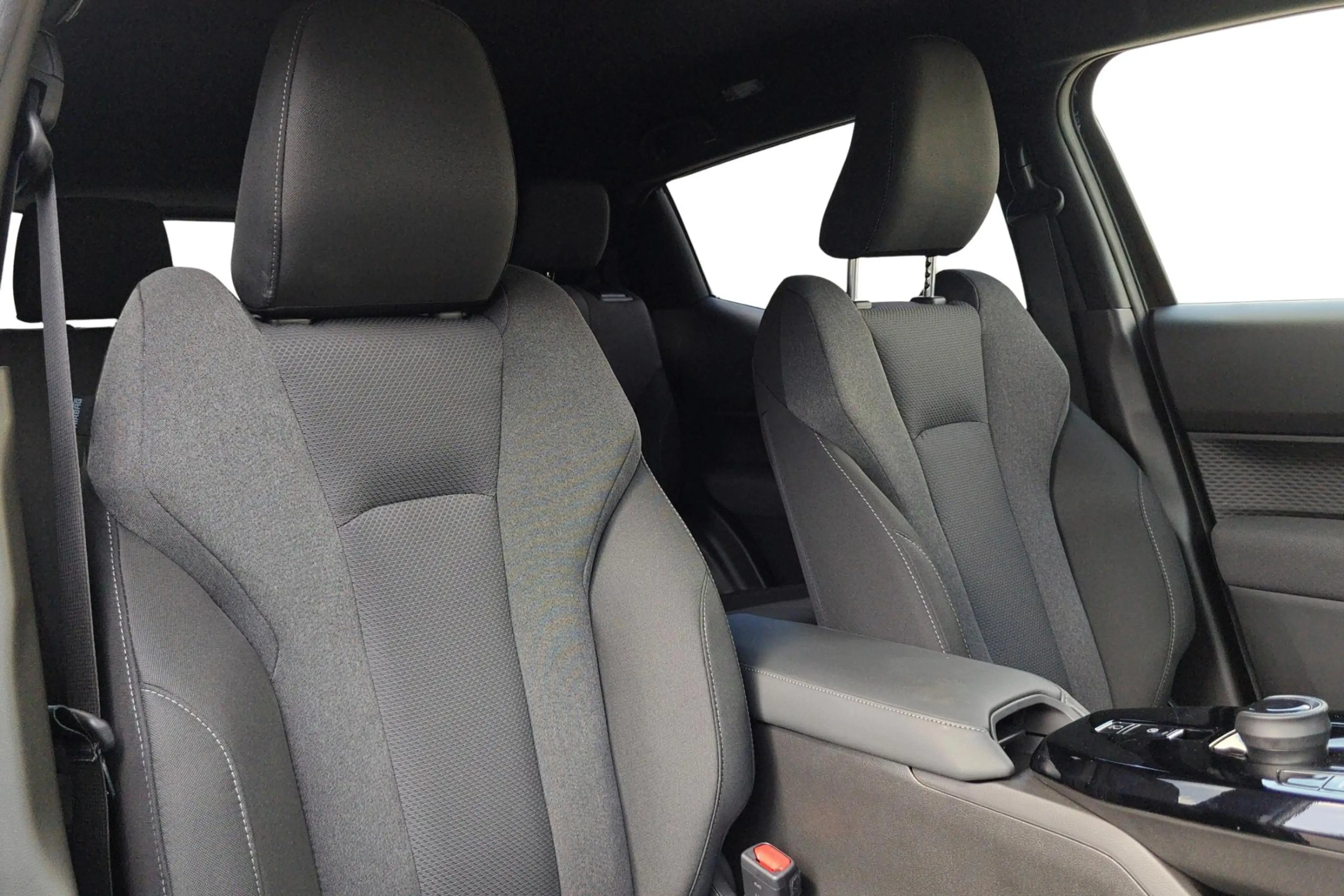Toyota Urban Cruiser 61 kWh 2WD Executive - DEMO — photo 8