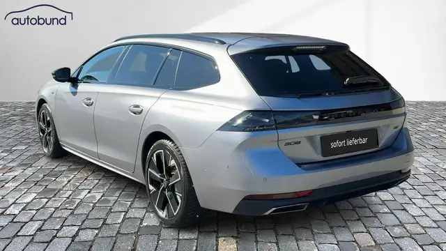 Peugeot 508 SW view 2