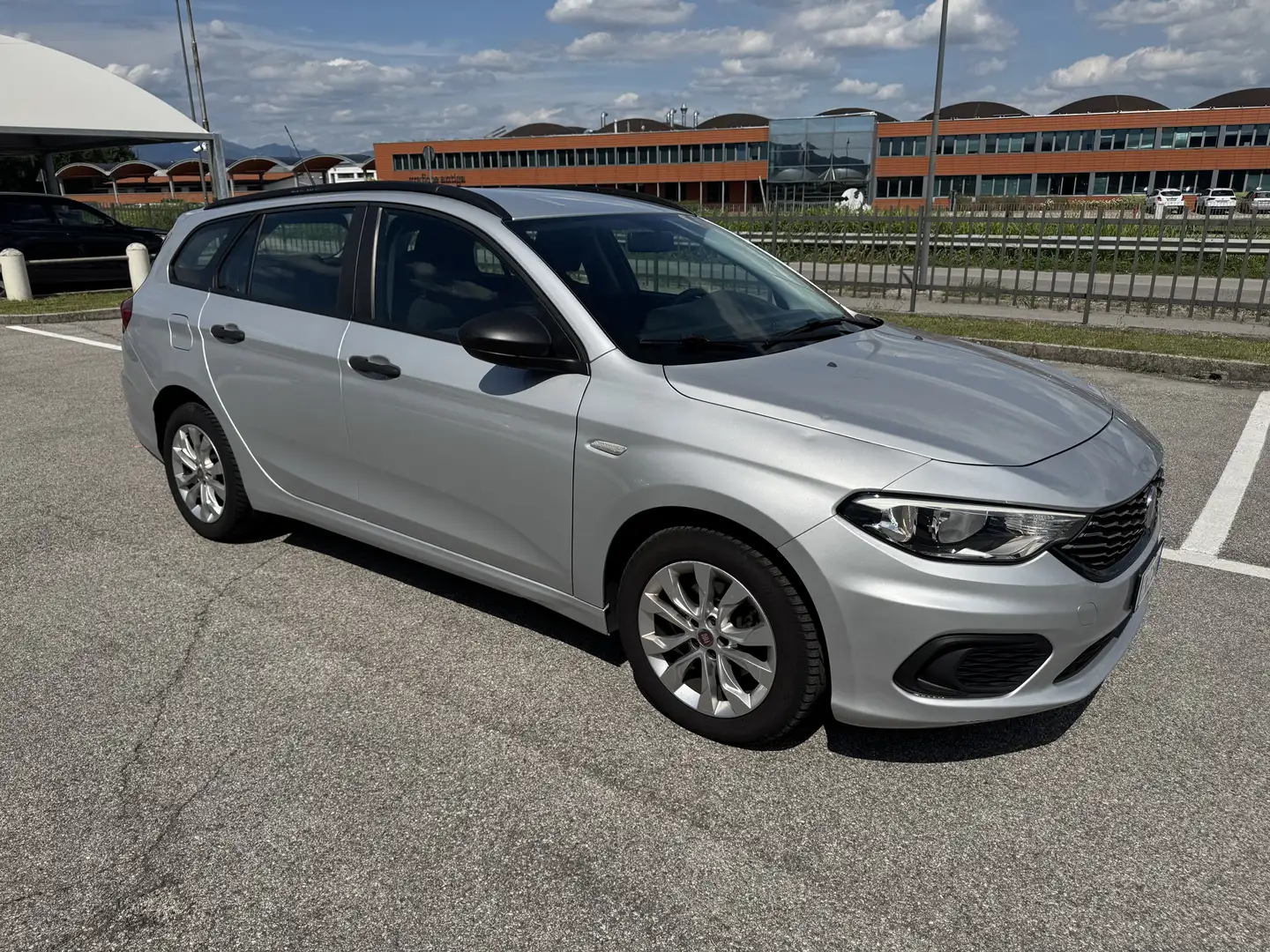 Fiat Tipo SW Lounge 1.3 MJT 95CV S&S Manuale Argent - 2