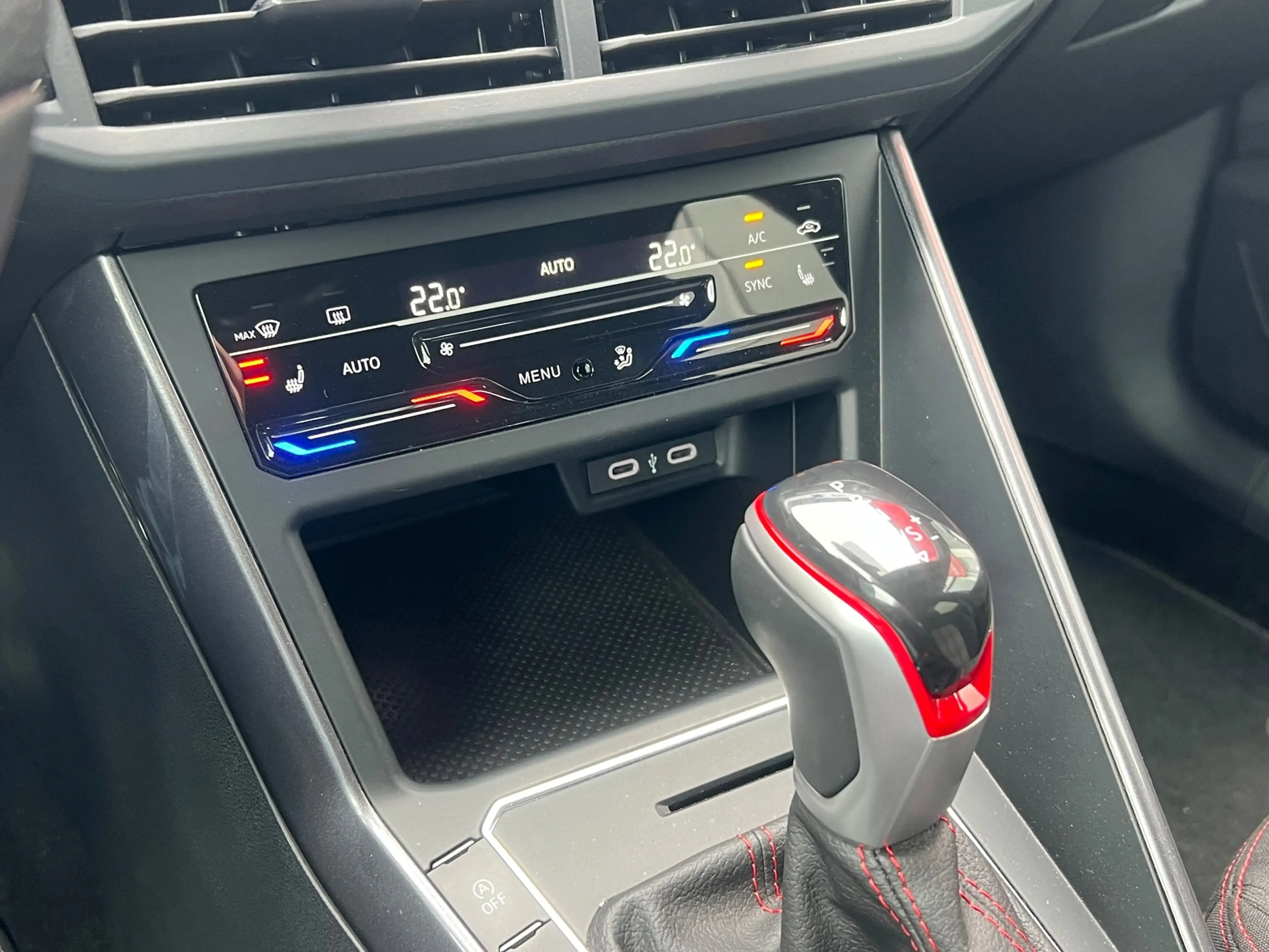 Volkswagen Polo GTI 2.0 TSI Navi, PDC, Caplay, MatrixLed, 209pk — photo 14
