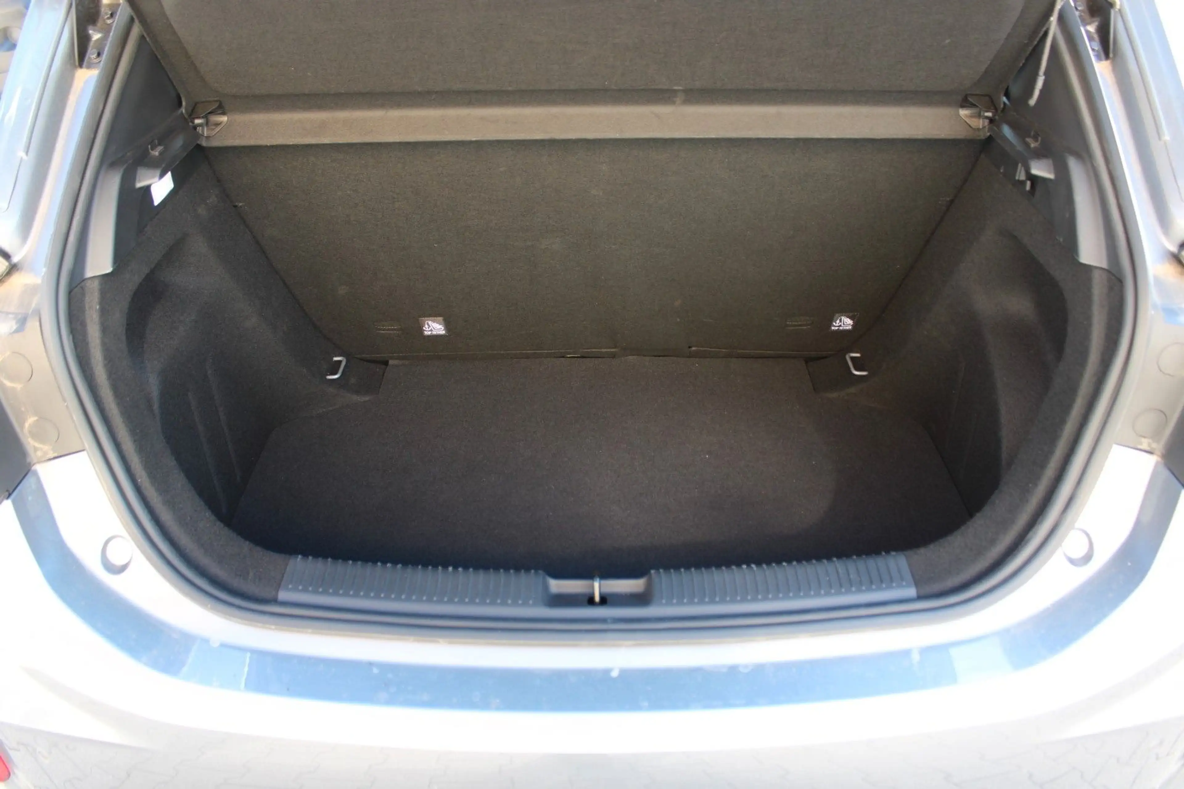 MG MG3 1.5 Hybrid+ 143 kW Comfort — photo 6