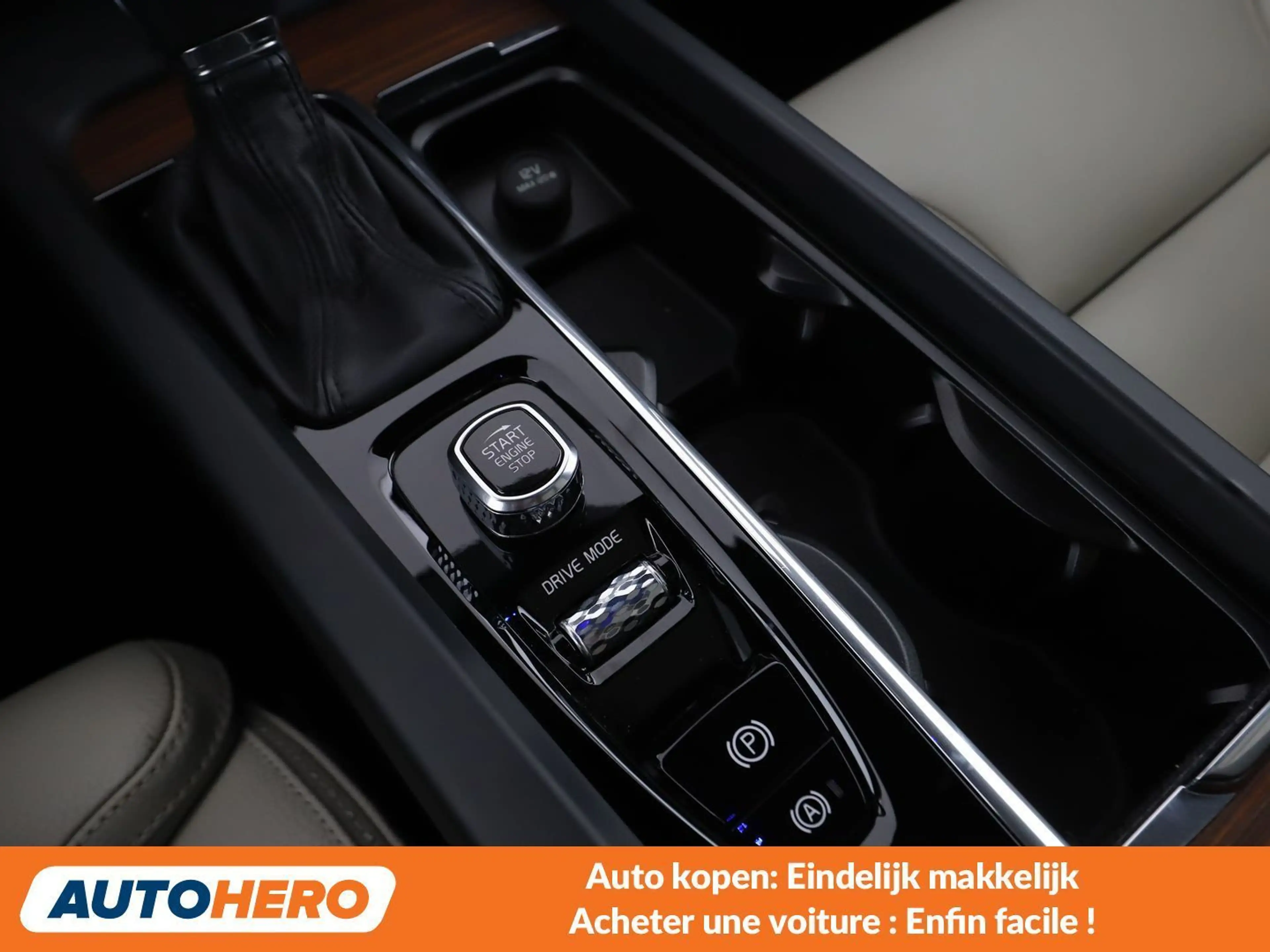Volvo V60 Cross Country 2.0 D4 AWD — photo 13