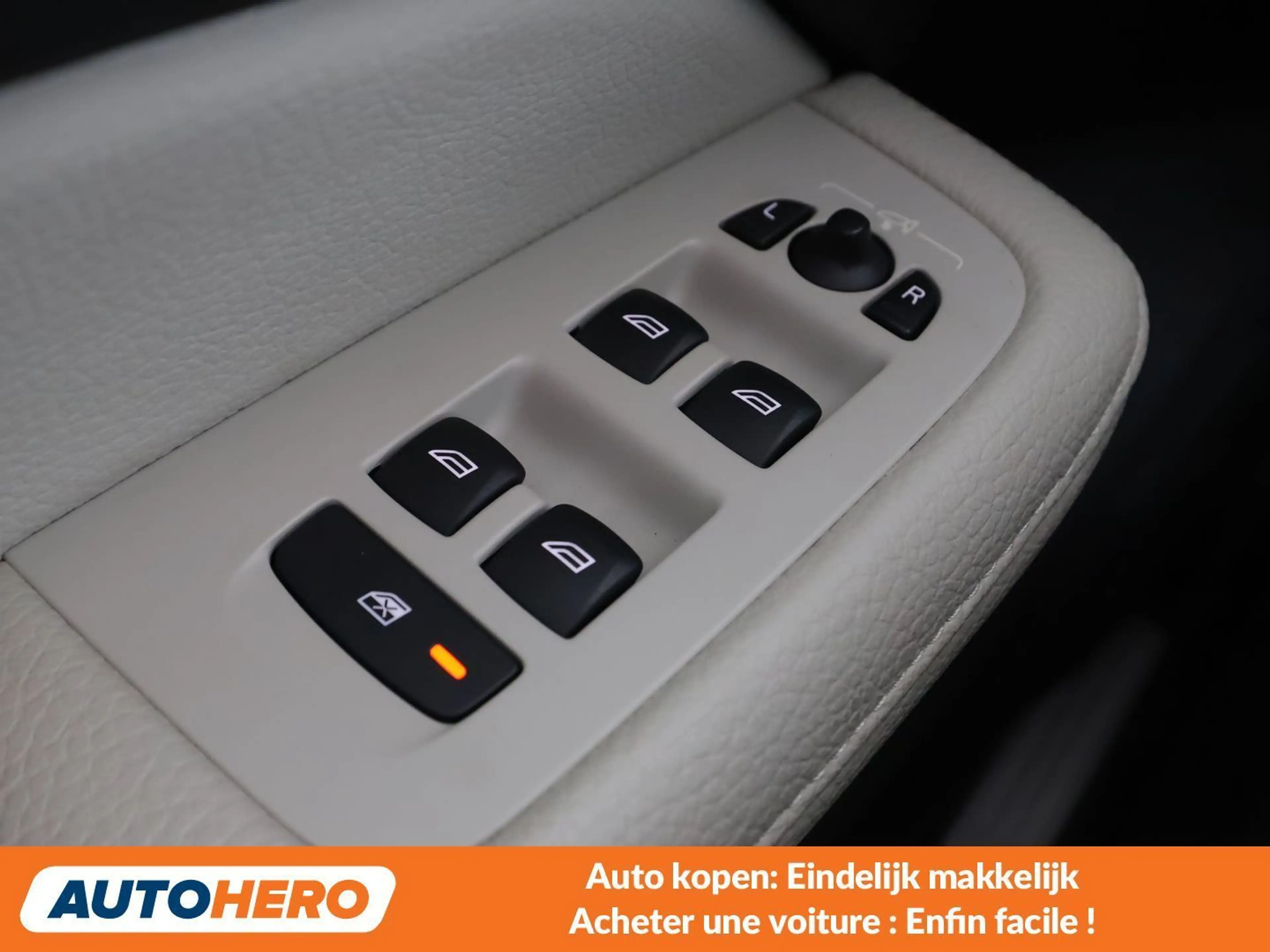 Volvo V60 Cross Country 2.0 D4 AWD — photo 15