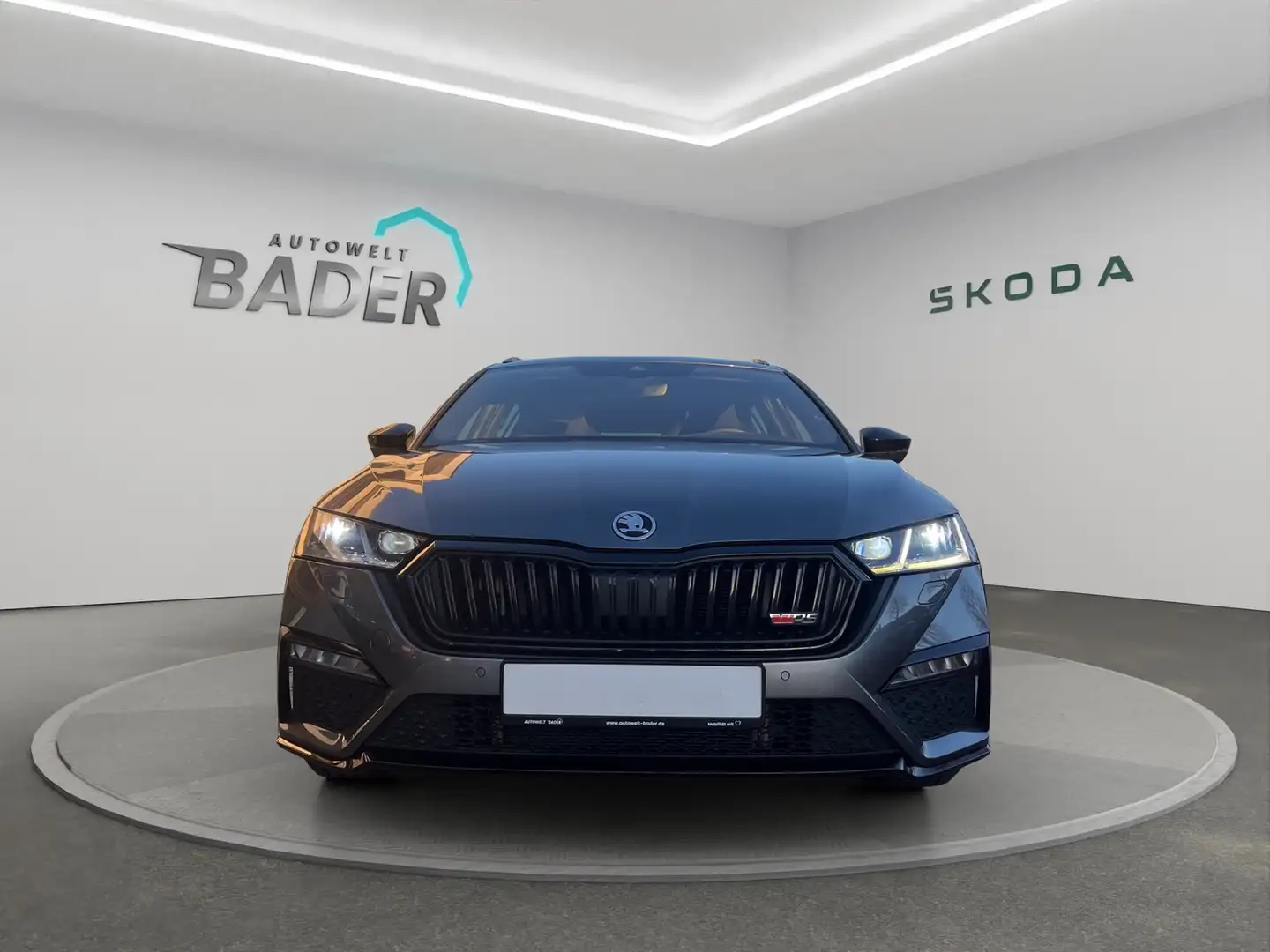 Skoda Octavia Combi RS 2.0TSI DSG AHK RFK Canton Grau - 2