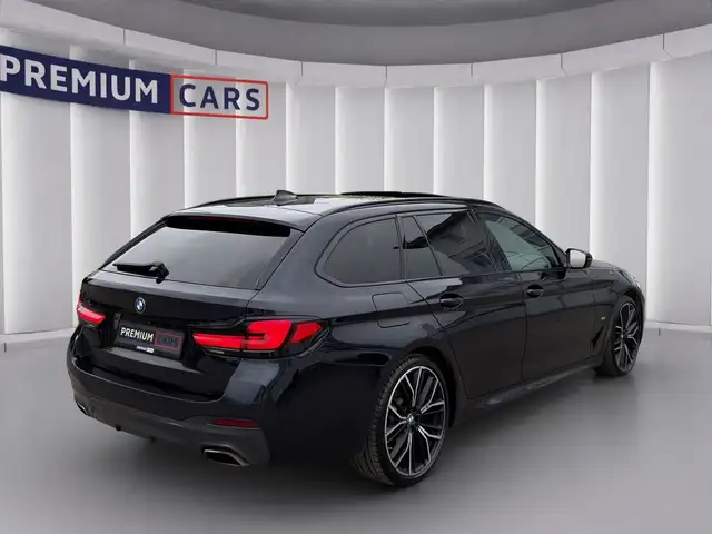BMW 5 Series view 5
