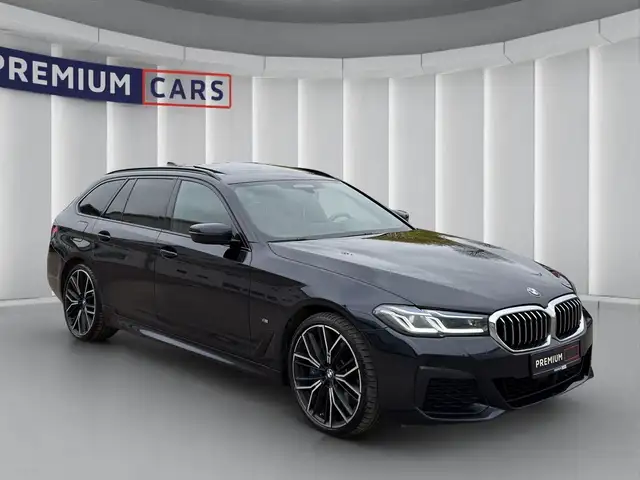 BMW 5 Series view 7