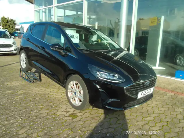 Ford Fiesta Titanium ,Winterpaket ,Komfort Paket u.v.m