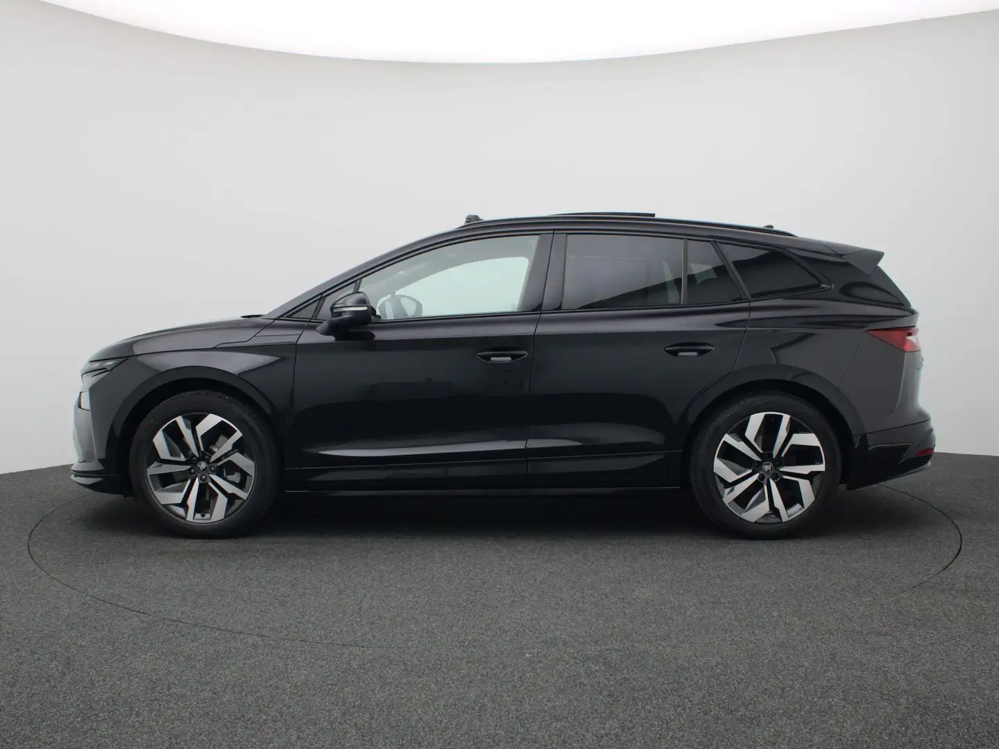 Skoda Enyaq 85 Sportline 77KW 286PK Pano-Schuifkanteldak, Warm Zwart - 2