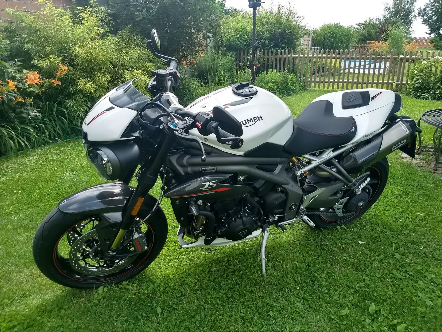 Triumph Speed Triple 1050 RS Weiß - 2