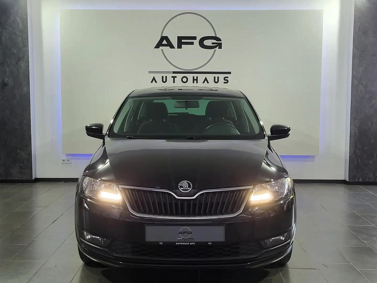 Skoda Rapid/Spaceback Spaceback Ambition*Pano-Dach*PDC Negro - 2