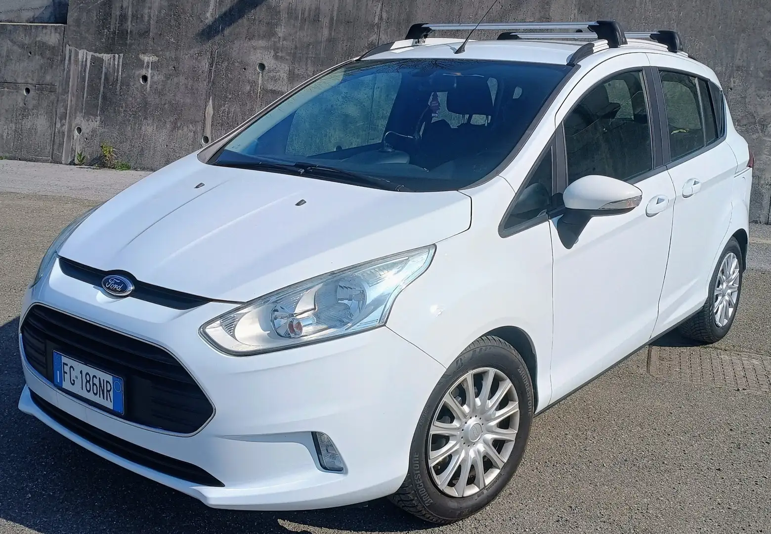 Ford B-Max 1.5 tdci Plus 75cv E6 - 1