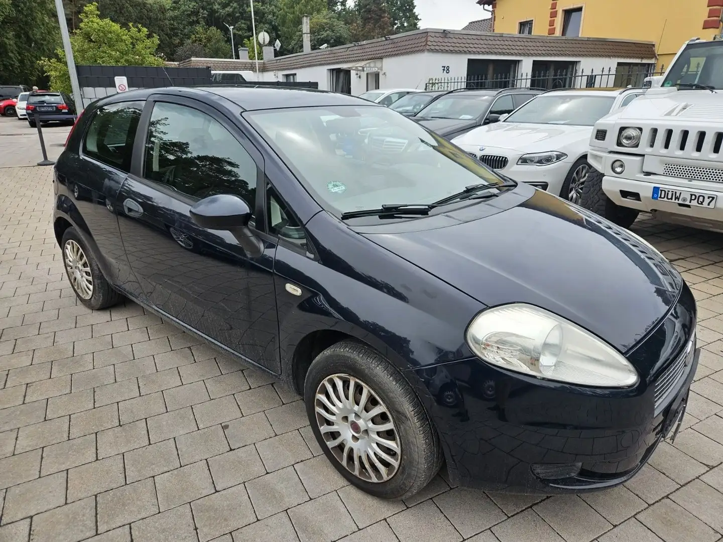 Fiat Grande Punto 1.2 8V Active Azul - 1