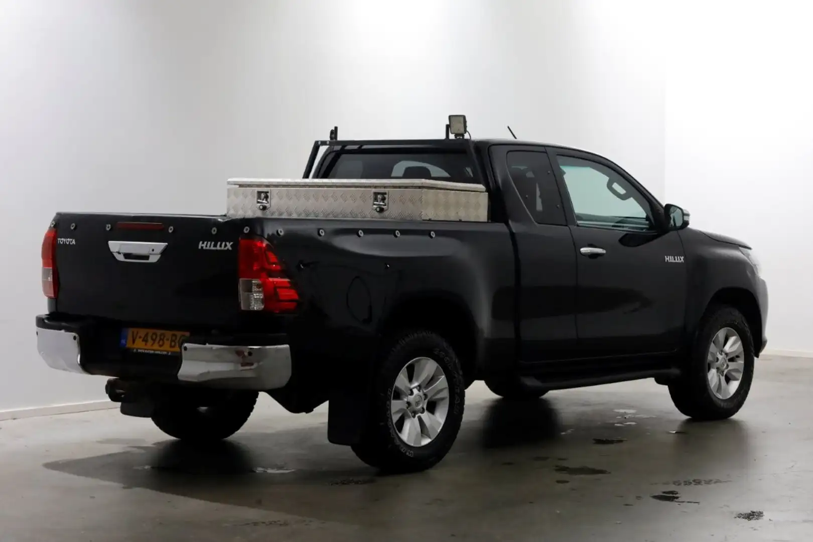 Toyota Hilux 2.4 D-4D-F 150pk E6 Xtra Cab Professional 4x4 4WD Negro - 2
