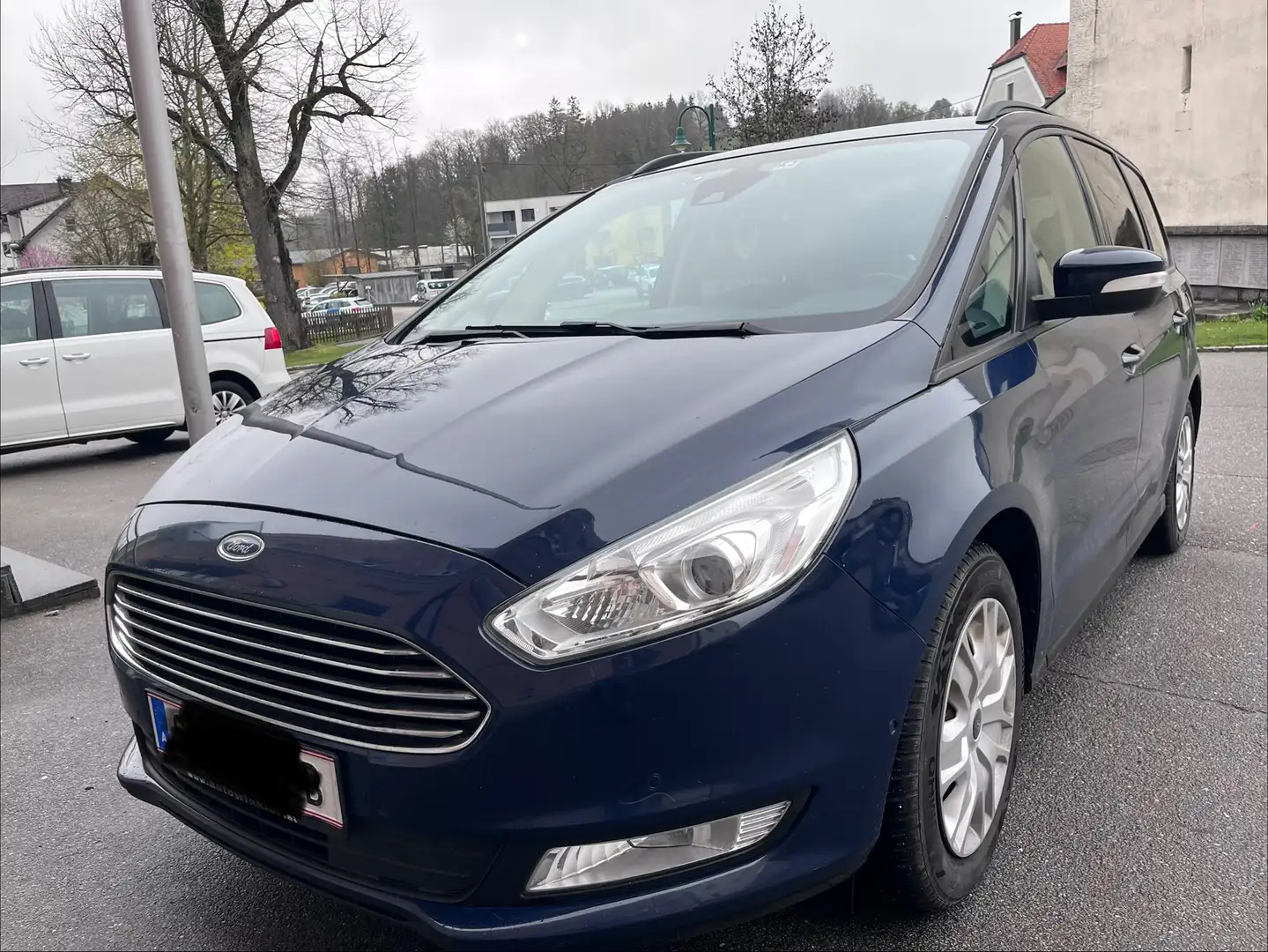 Ford Galaxy Galaxy 2,0 TDCi Trend Start/Stop Trend Blau - 1